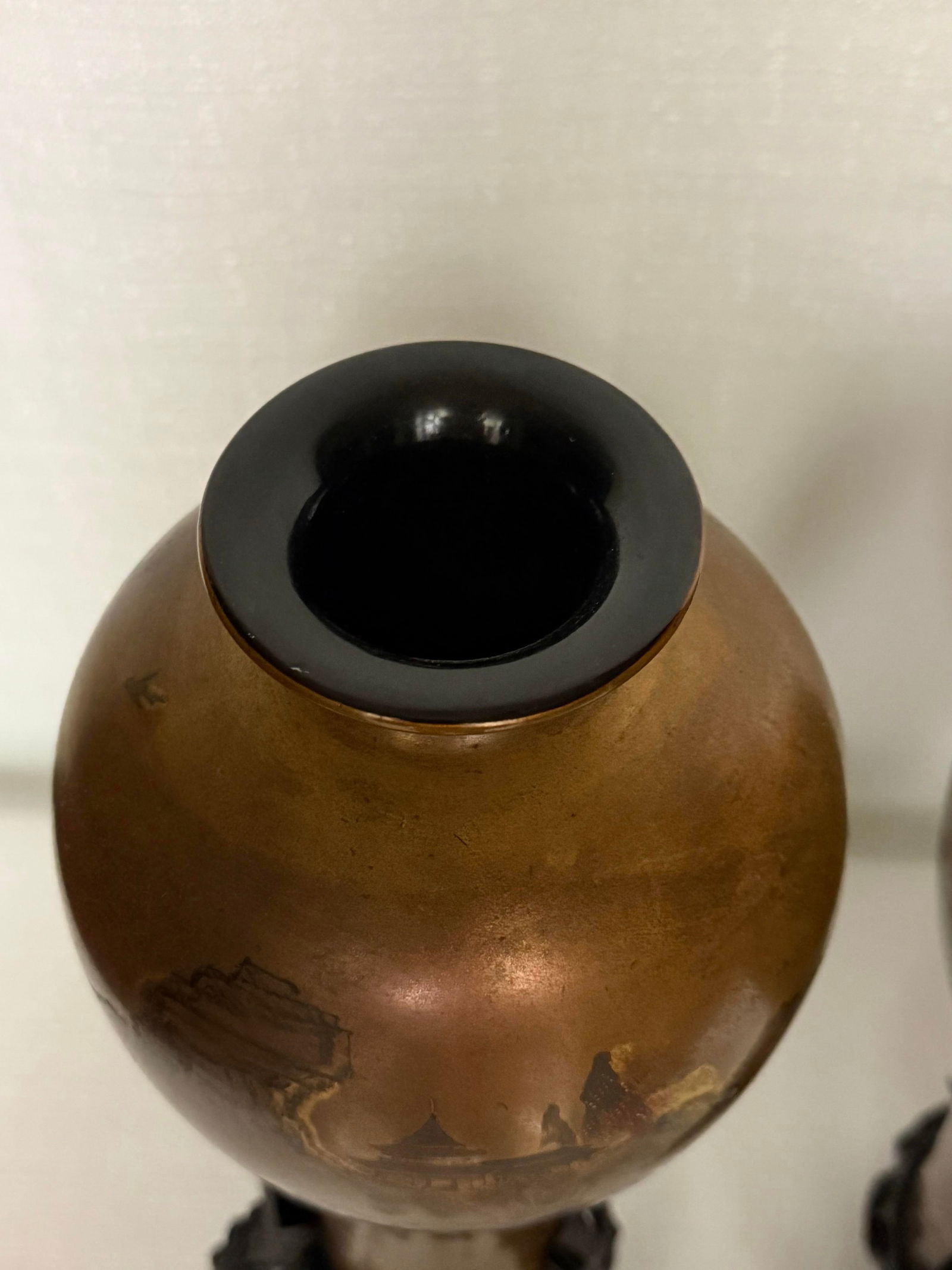 1960s Monumental "Bodiless" Lacquer Vases by Cheng Lung Chi - James Mont Style - 9