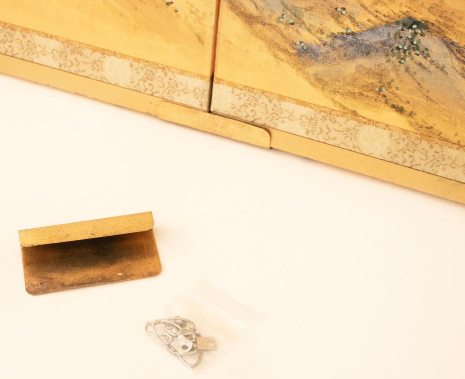 1970s ShÅwa Era Japanese Byobu Screen, "At the Bank" - 13