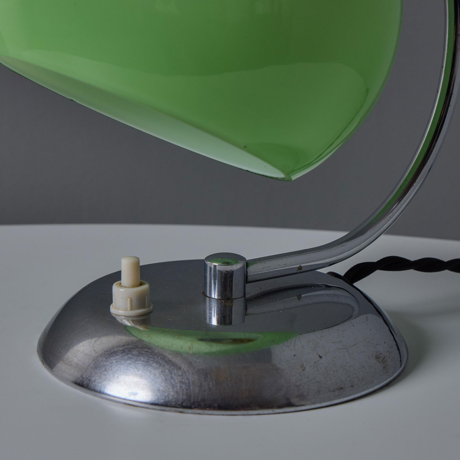 1950s Mauri Almari Chrome and Opaline Green Glass Table Lamp for Idman Oy - 15