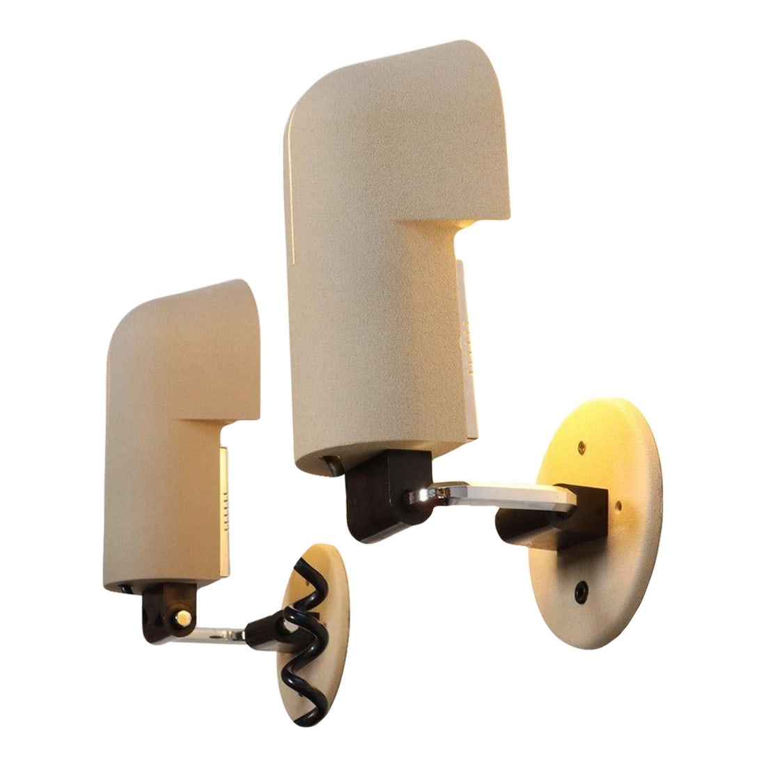 Pair of Vintage Italian "Pala" Wall Scones by Danilo & Corrado Aroldi for Luci: Danilo and Corrado Aroldi "Pala" or "Shovel" wall/table lamps in original taupe/sand-tone lacquered metal and chrome. Danilo and Corrado Aroldi, known for their designs for Stilnovo and later