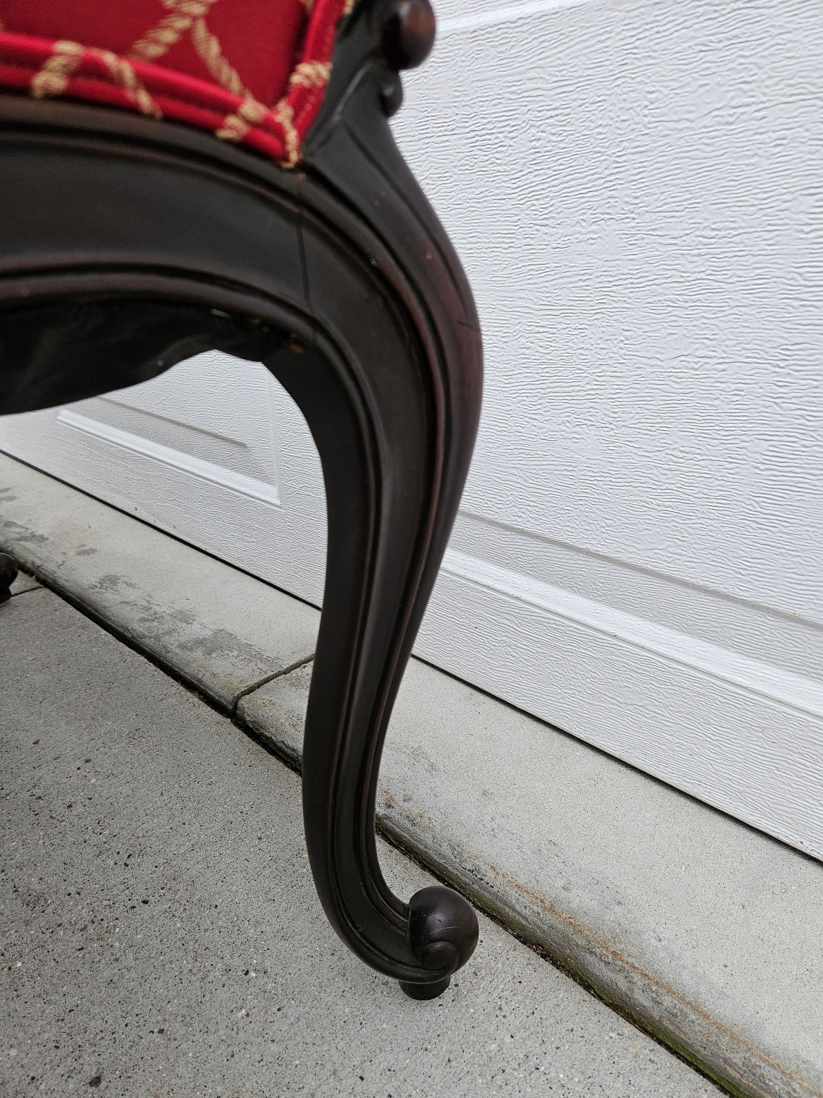 Red and Gold Upholstered Bench - 12