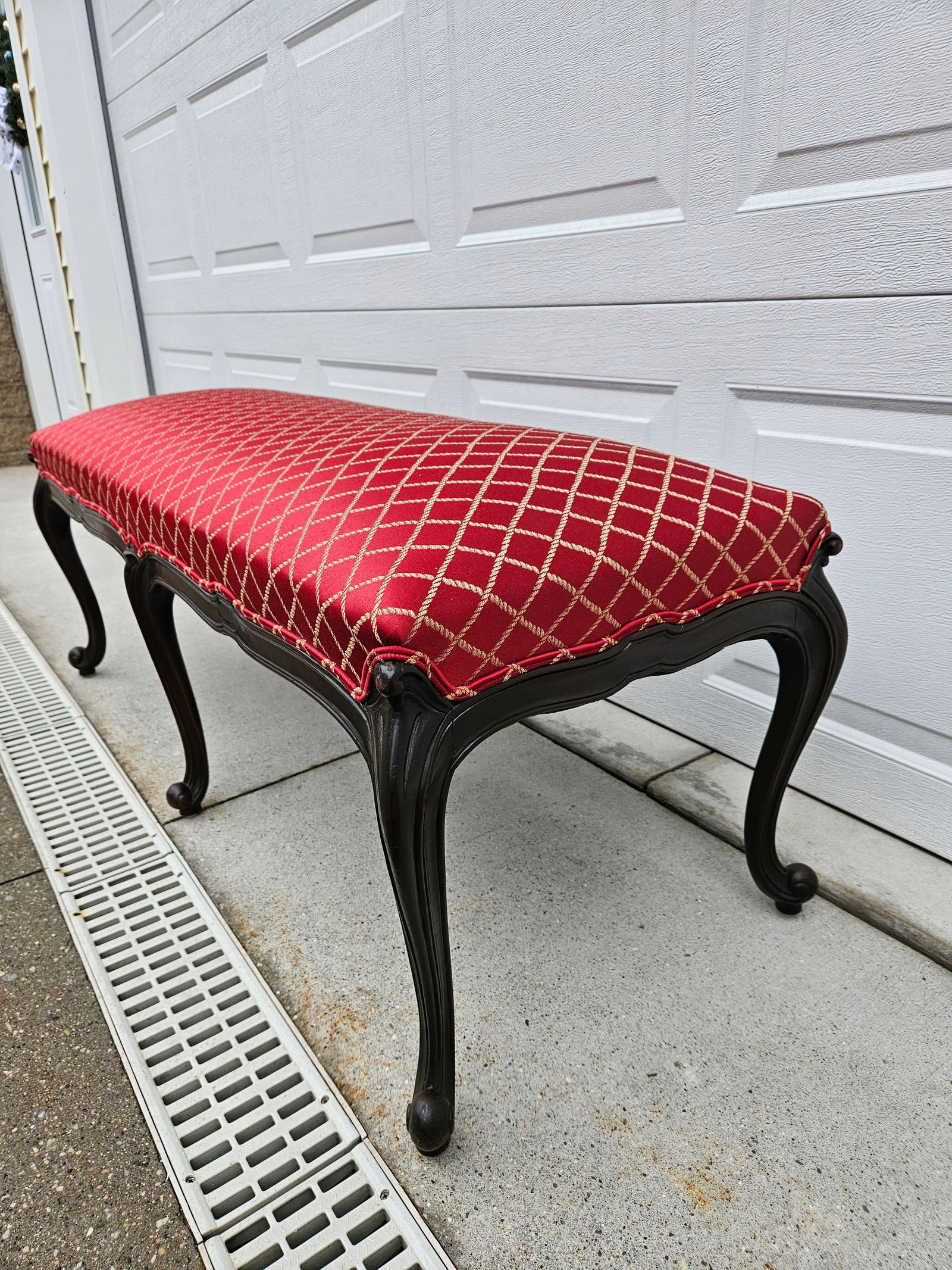 Red and Gold Upholstered Bench - 6