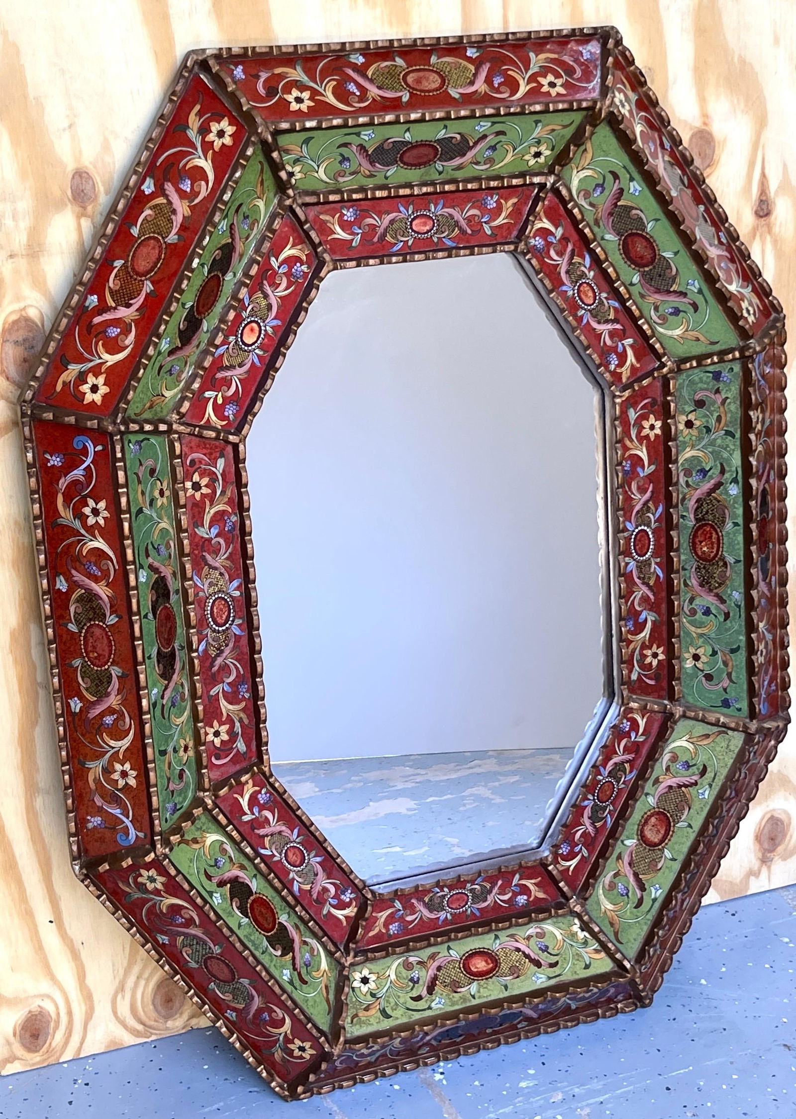 Spanish Colonial Style Giltwood and Verre Églomisé Mirror - 16