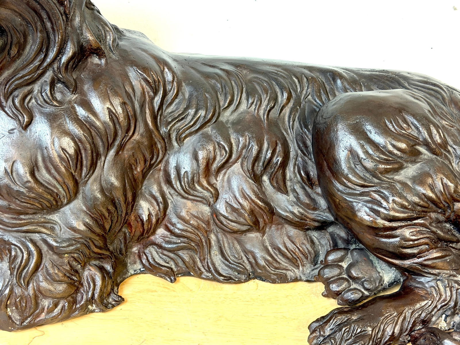 Large Life-Size Bronze Reclining Deerhound / Borzoi-Type Sculpture, 20th C Italy - 13