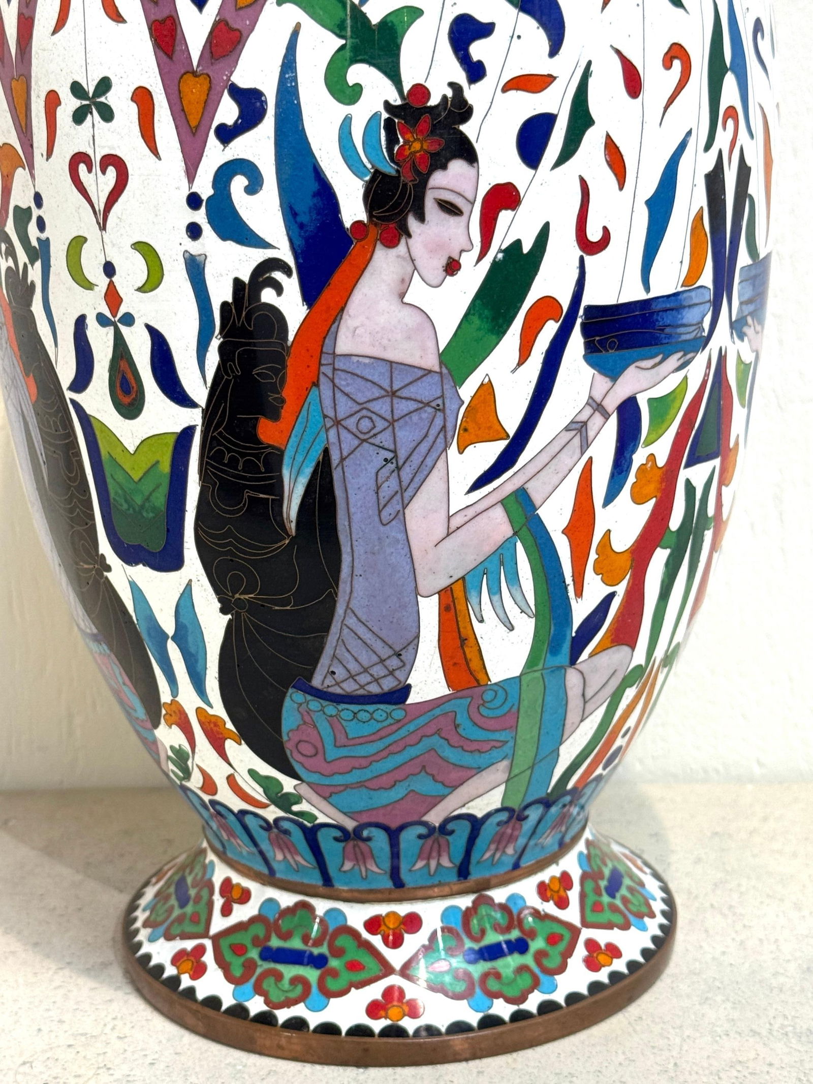 Pair of Chinese Cloisonné Vases with Egyptian Revival Motifs, Later 20th Century - 6