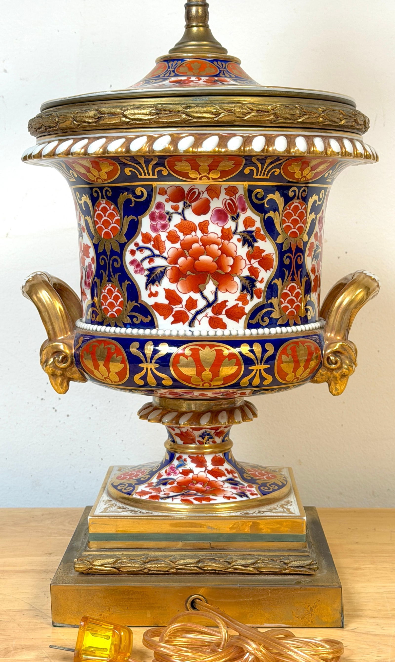 19th C Derby Porcelain, Regency Period, 'Old Imari' Vase now as a Lamp - 5