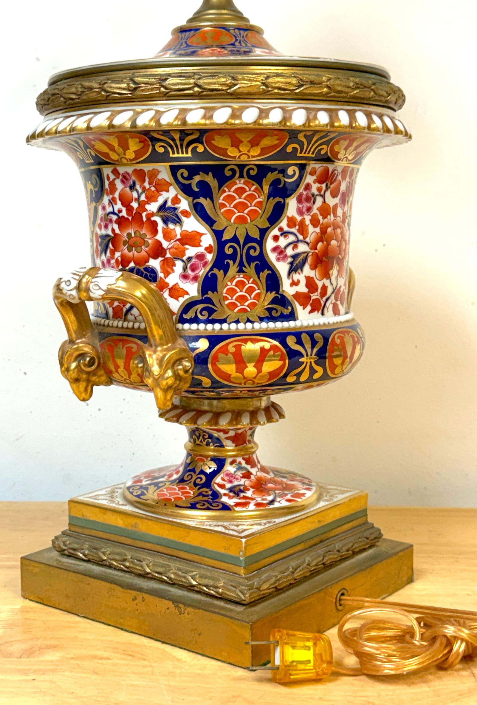 19th C Derby Porcelain, Regency Period, 'Old Imari' Vase now as a Lamp - 7