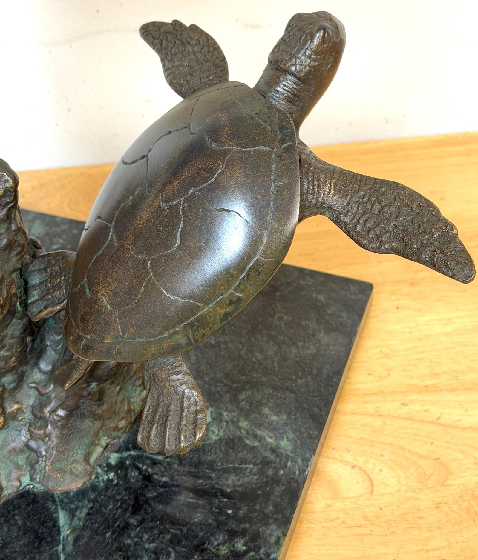 Monumental Bronze Sea Turtle Sculpture on Marble Base, Late 20th Century - 15