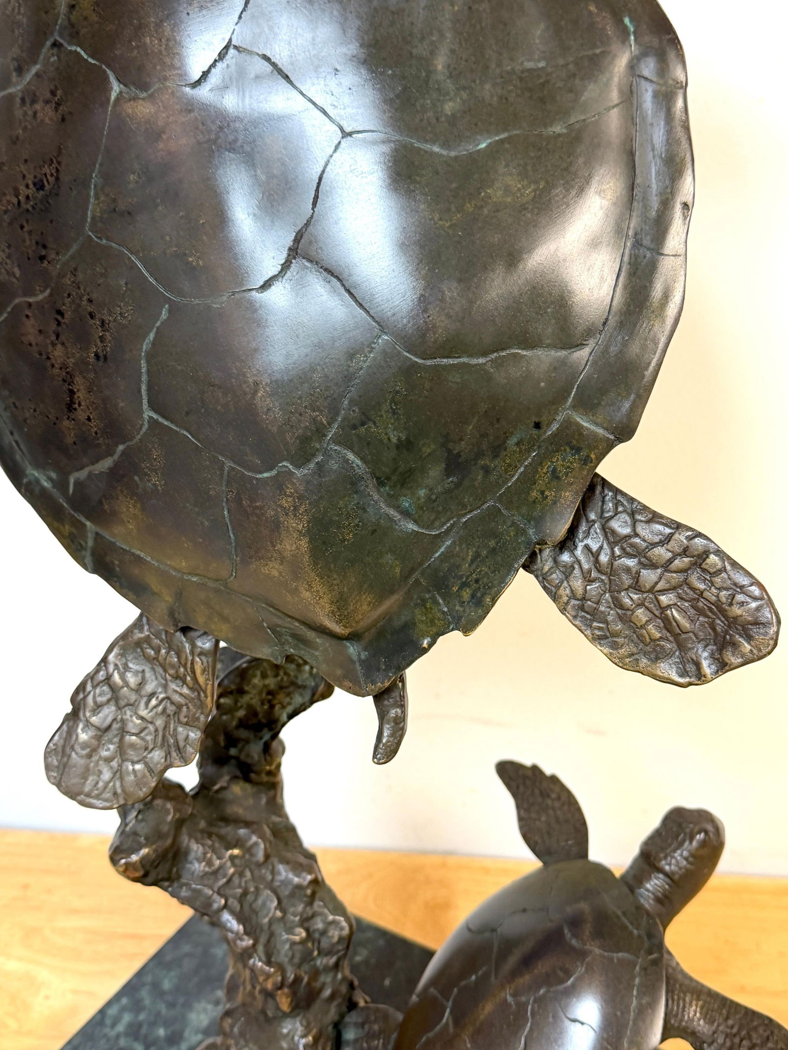Monumental Bronze Sea Turtle Sculpture on Marble Base, Late 20th Century - 16