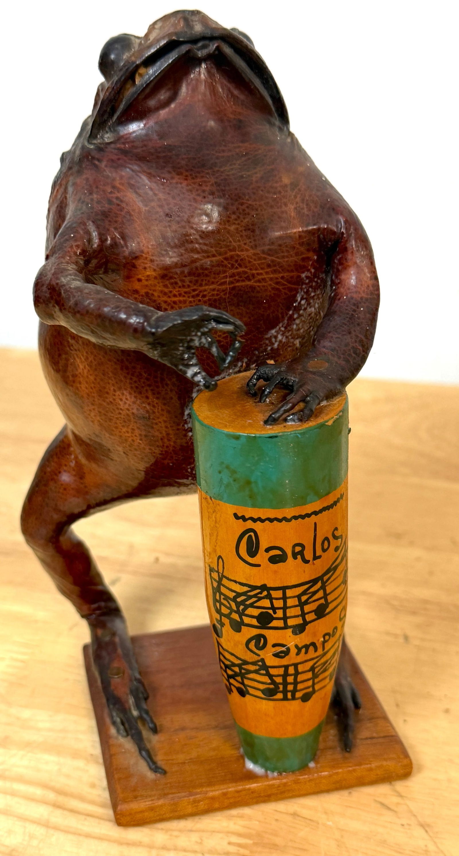 Mid-20th C. Mexican Hand-Carved Seven-Piece Frog Orchestra, with Carlos Campos - 16