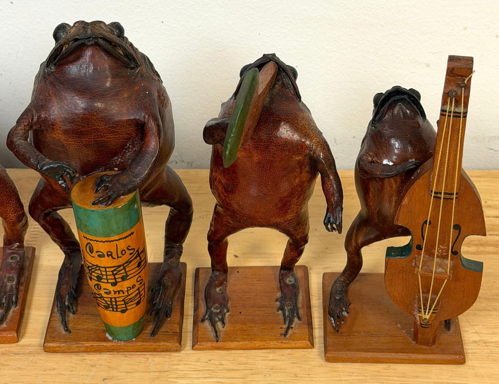 Mid-20th C. Mexican Hand-Carved Seven-Piece Frog Orchestra, with Carlos Campos - 7