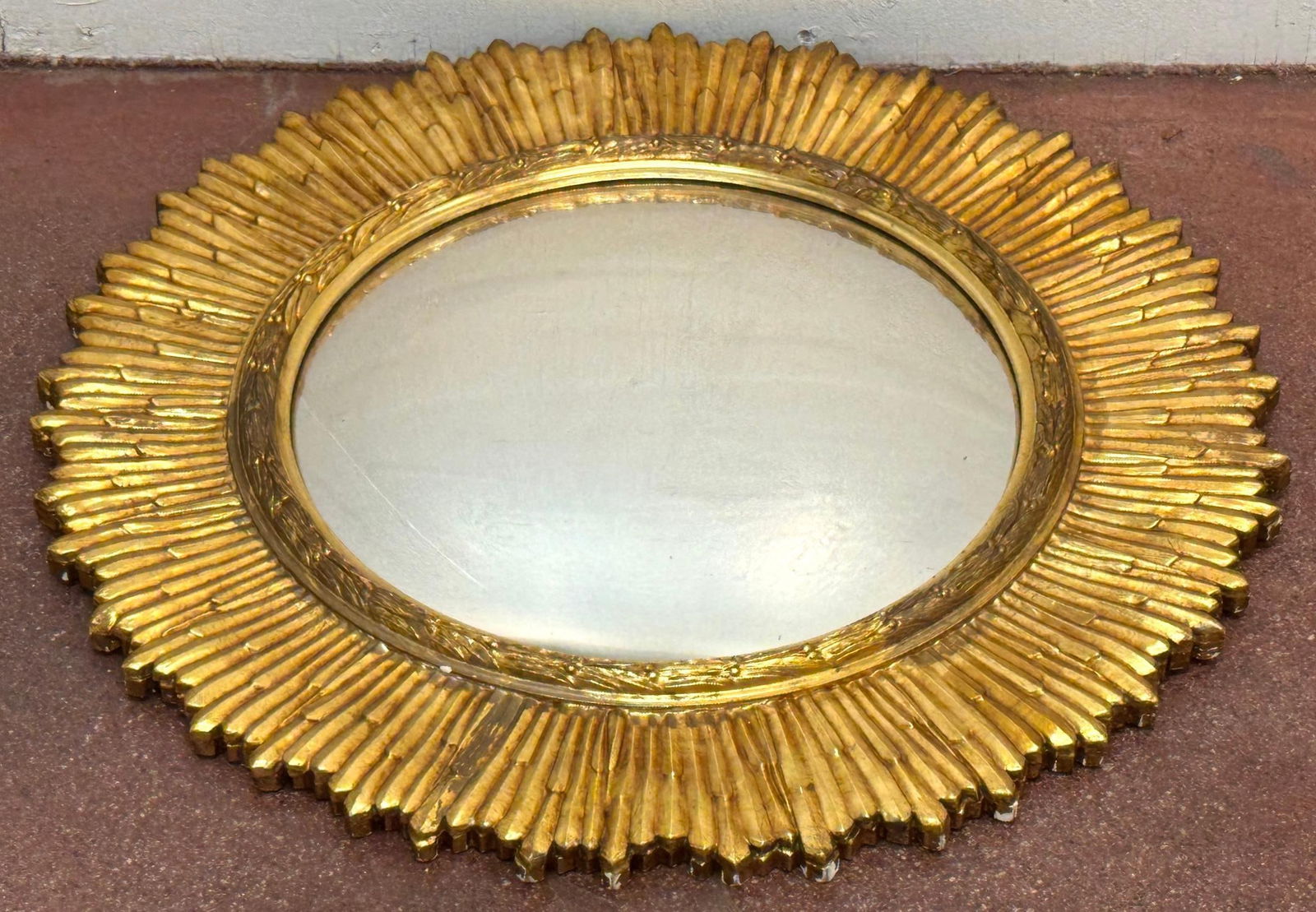 Mid-Century Italian Carved Giltwood Sunburst Mirror with Convex Glass, C. 1950s - 15