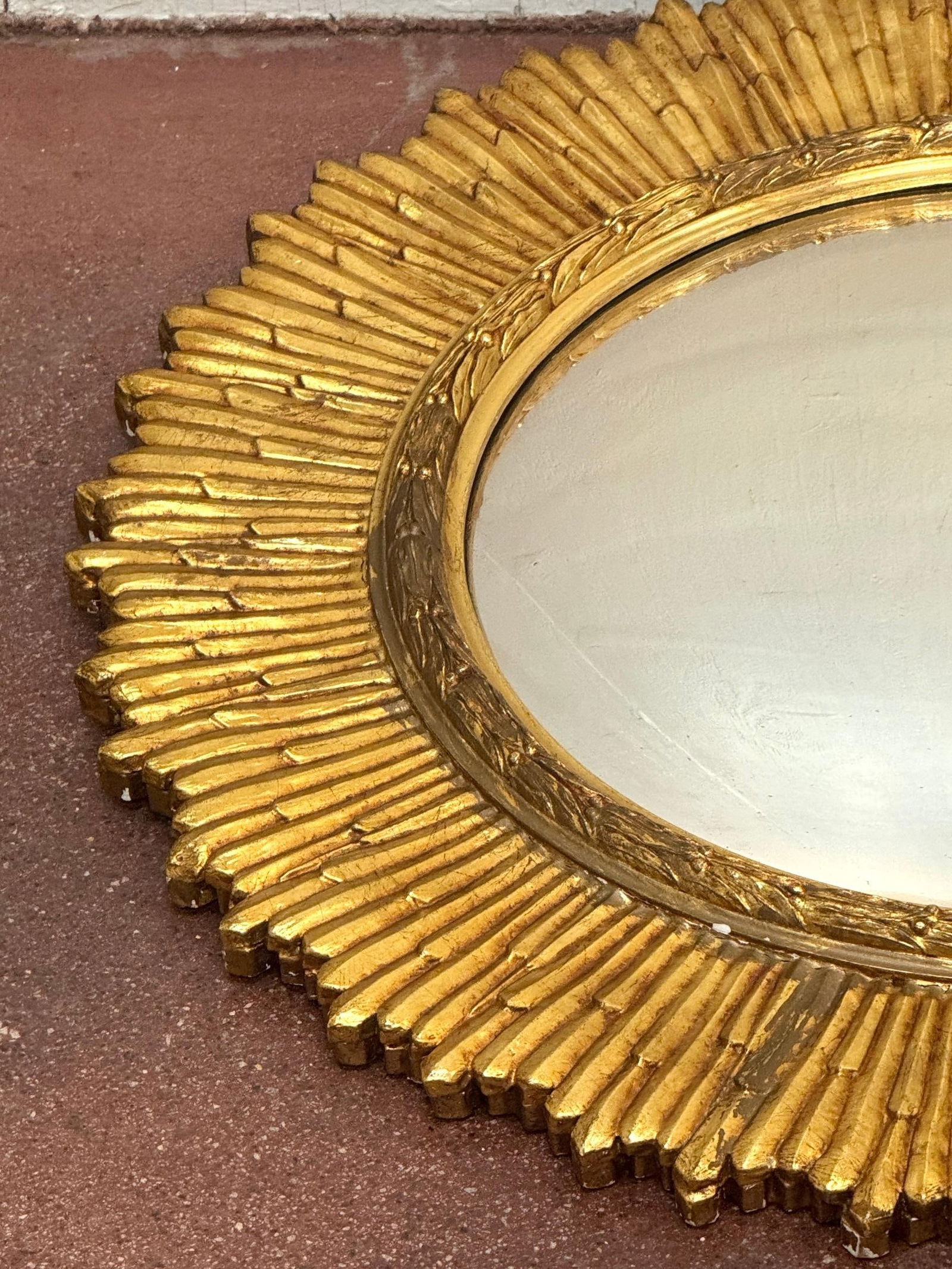 Mid-Century Italian Carved Giltwood Sunburst Mirror with Convex Glass, C. 1950s - 16