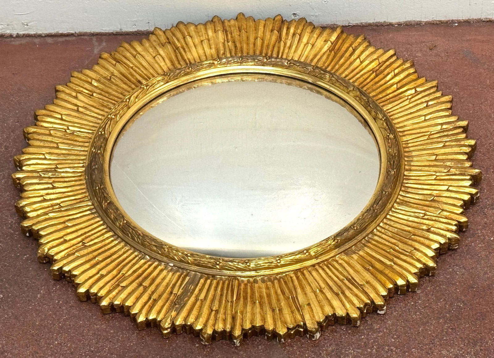 Mid-Century Italian Carved Giltwood Sunburst Mirror with Convex Glass, C. 1950s - 9