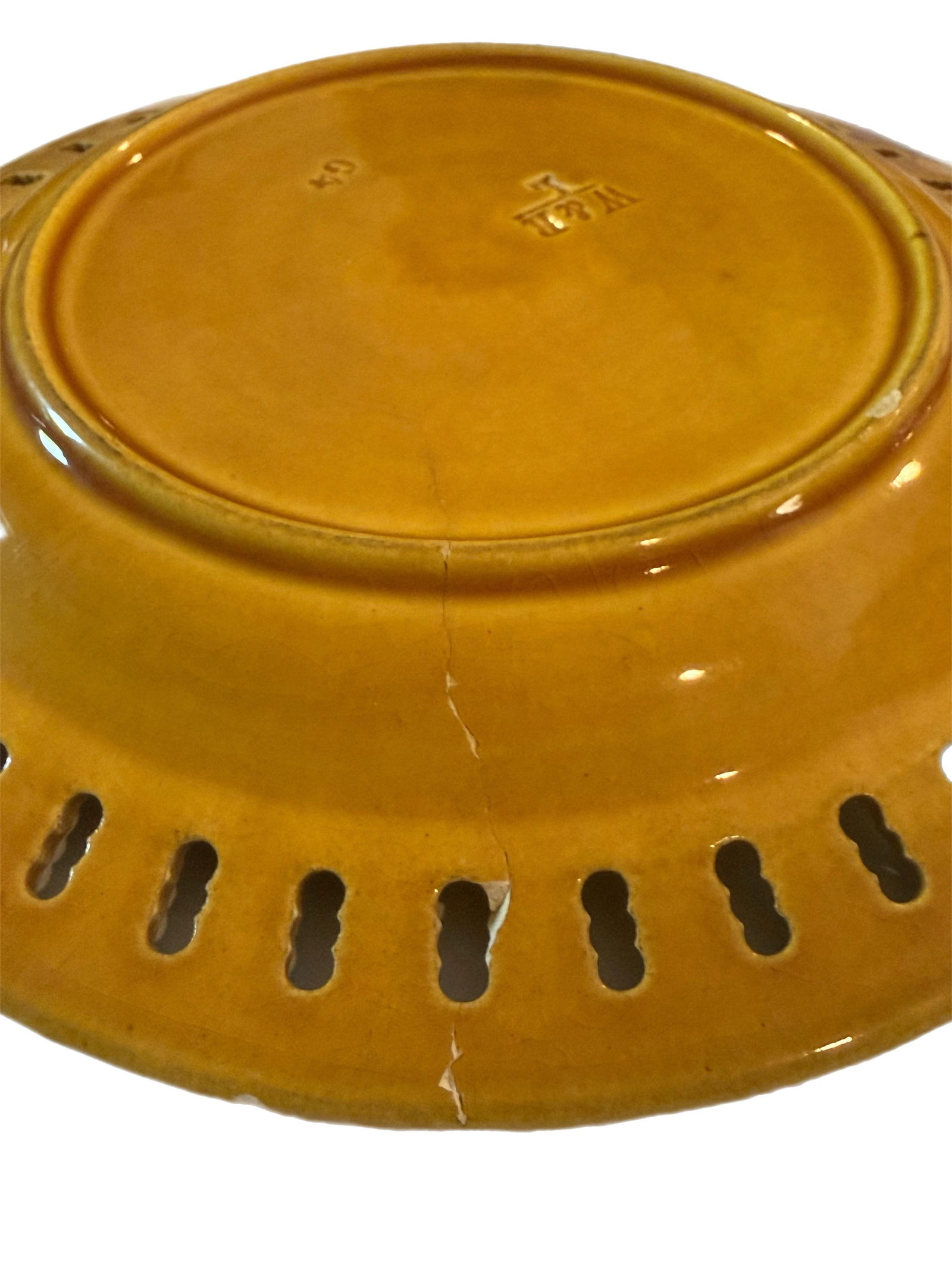 Antique 19th Century English Majolica Basketweave Dessert Service by Wittman & Roth, London - 11