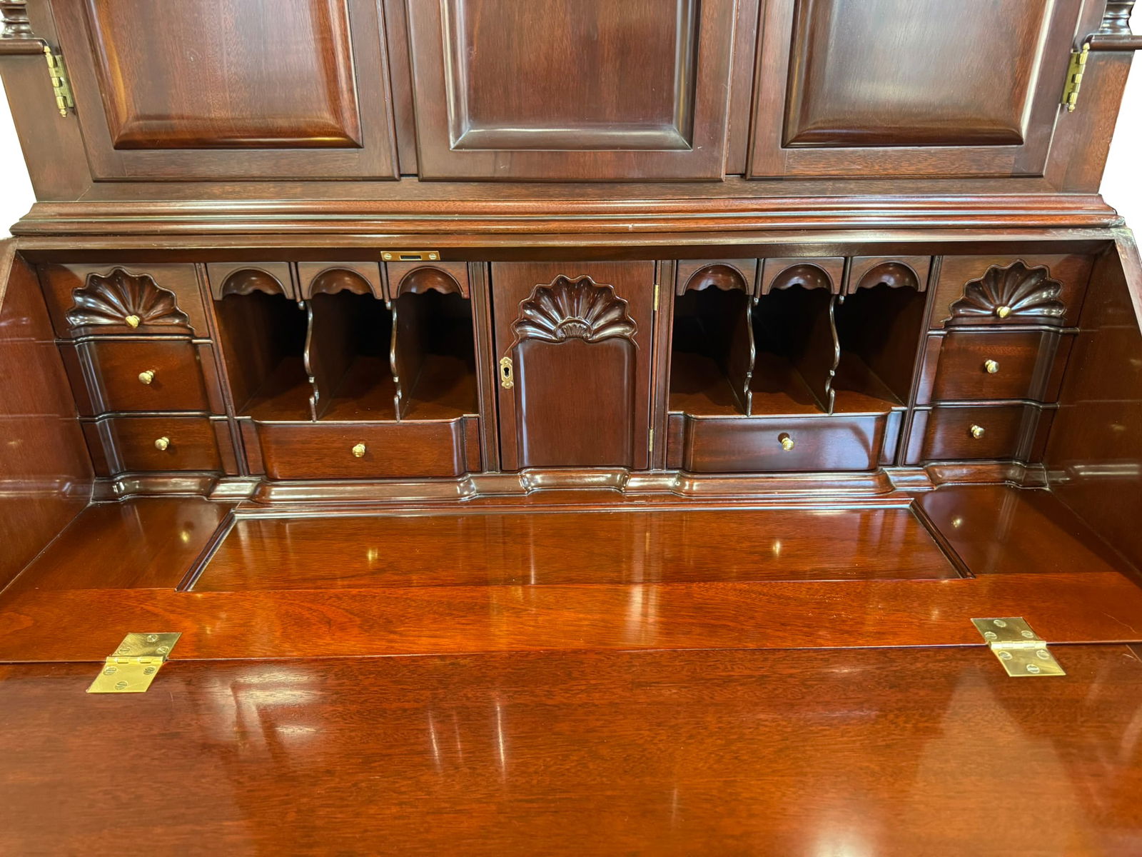 Kindel Winterthur Mahogany Secretary Desk | Colonial Chippendale Style | Solid Wood Vintage Cabinet - 16