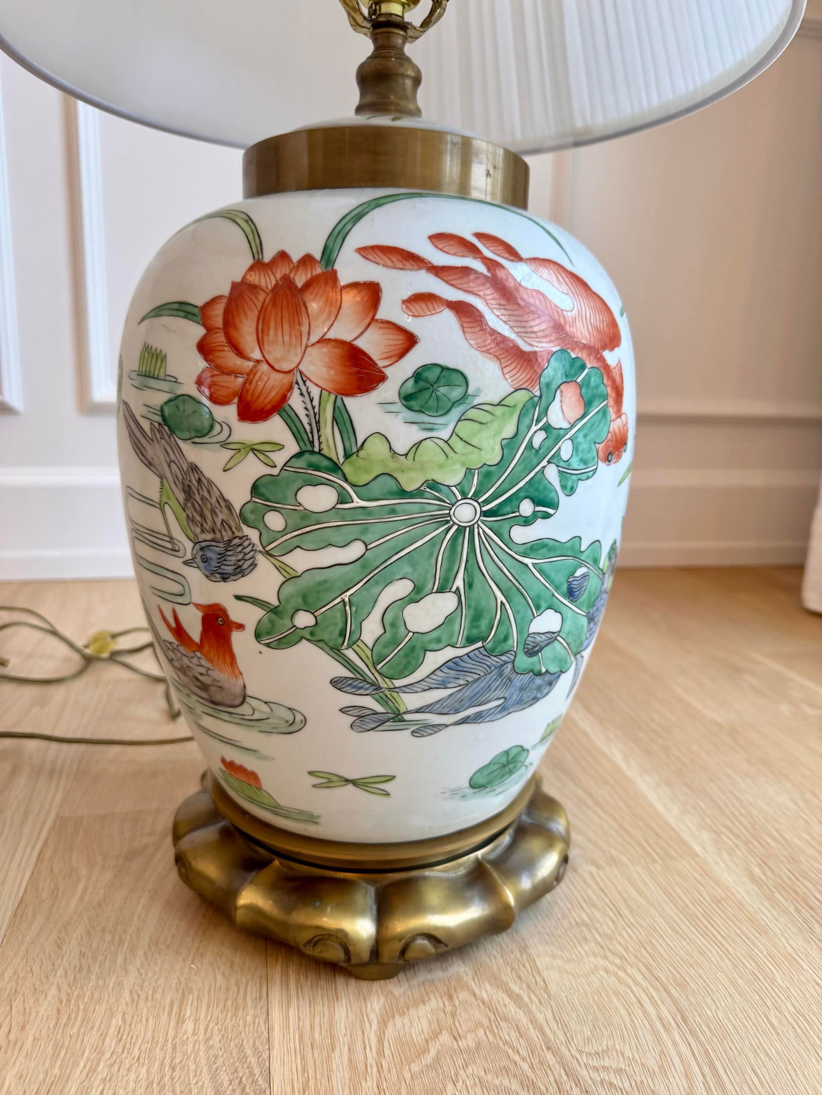 Pair of Vintage Maitland-Smith Hand-Painted Porcelain Table Lamps, Brass Base, 1985 - 6