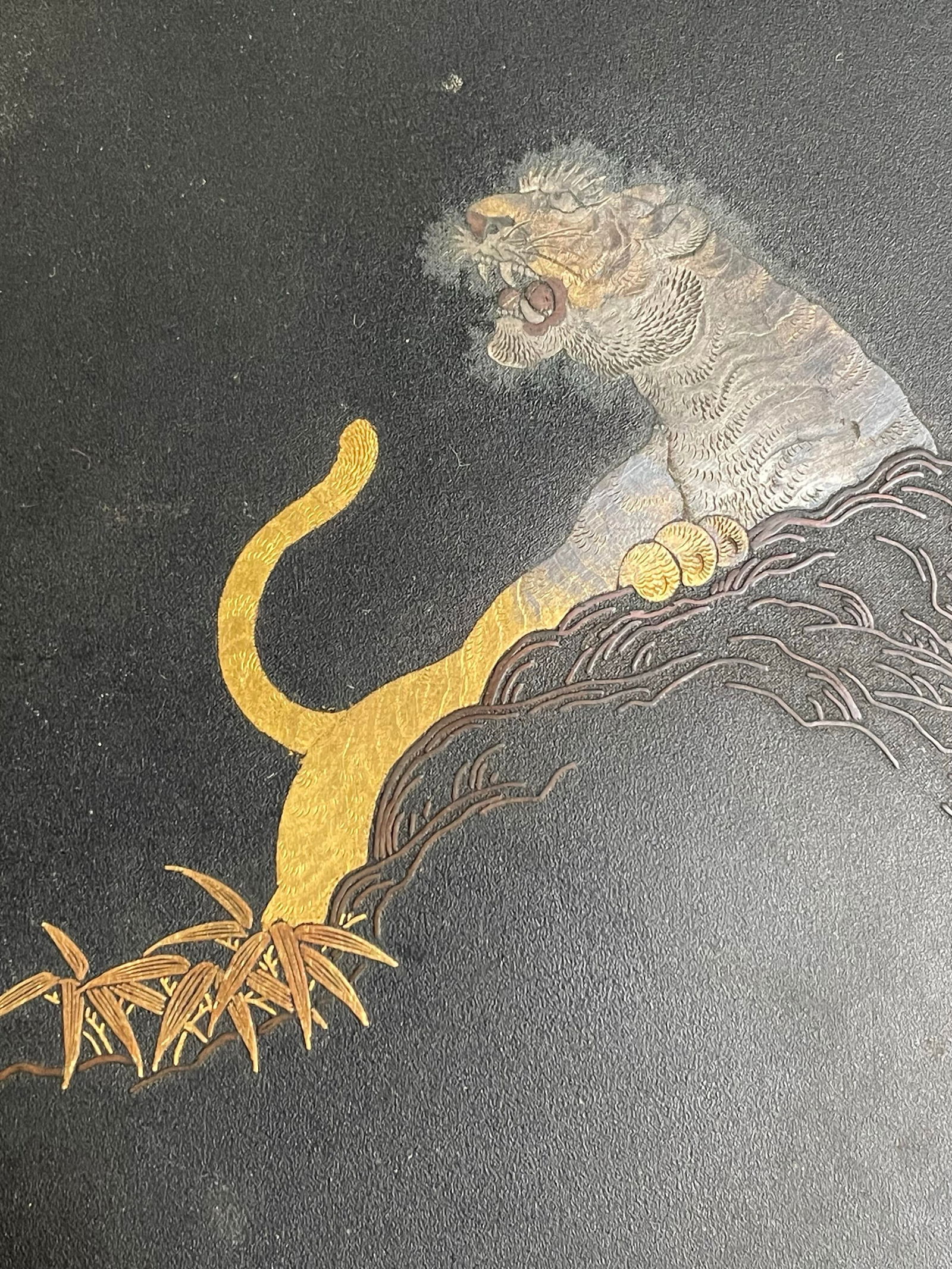 Mid 20th Century Japanese Kyoto Damascene Tiger Card Mixed Metal Case Amita Japan - 4