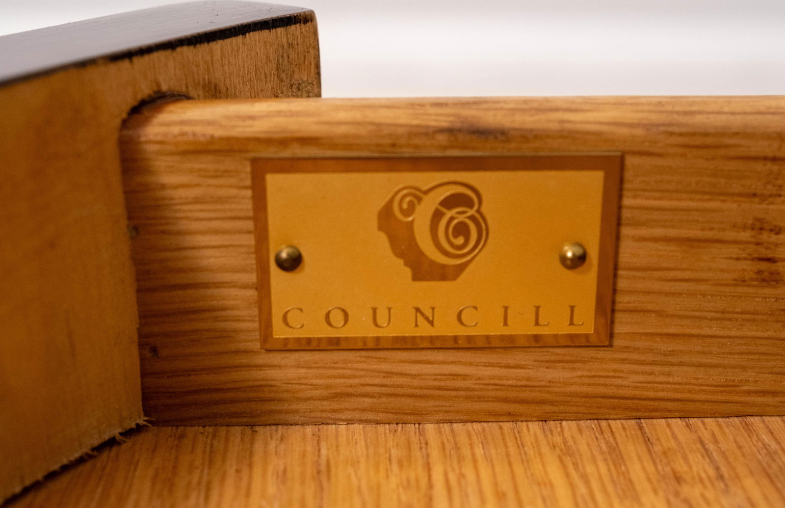 Council Mahogany One-Drawer Round Drum End Table - 16