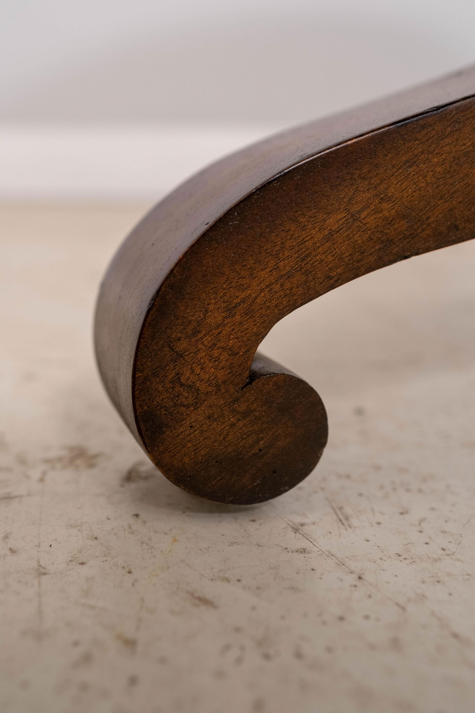 Maitland Smith Round Mahogany Pedestal Lamp Table - 8