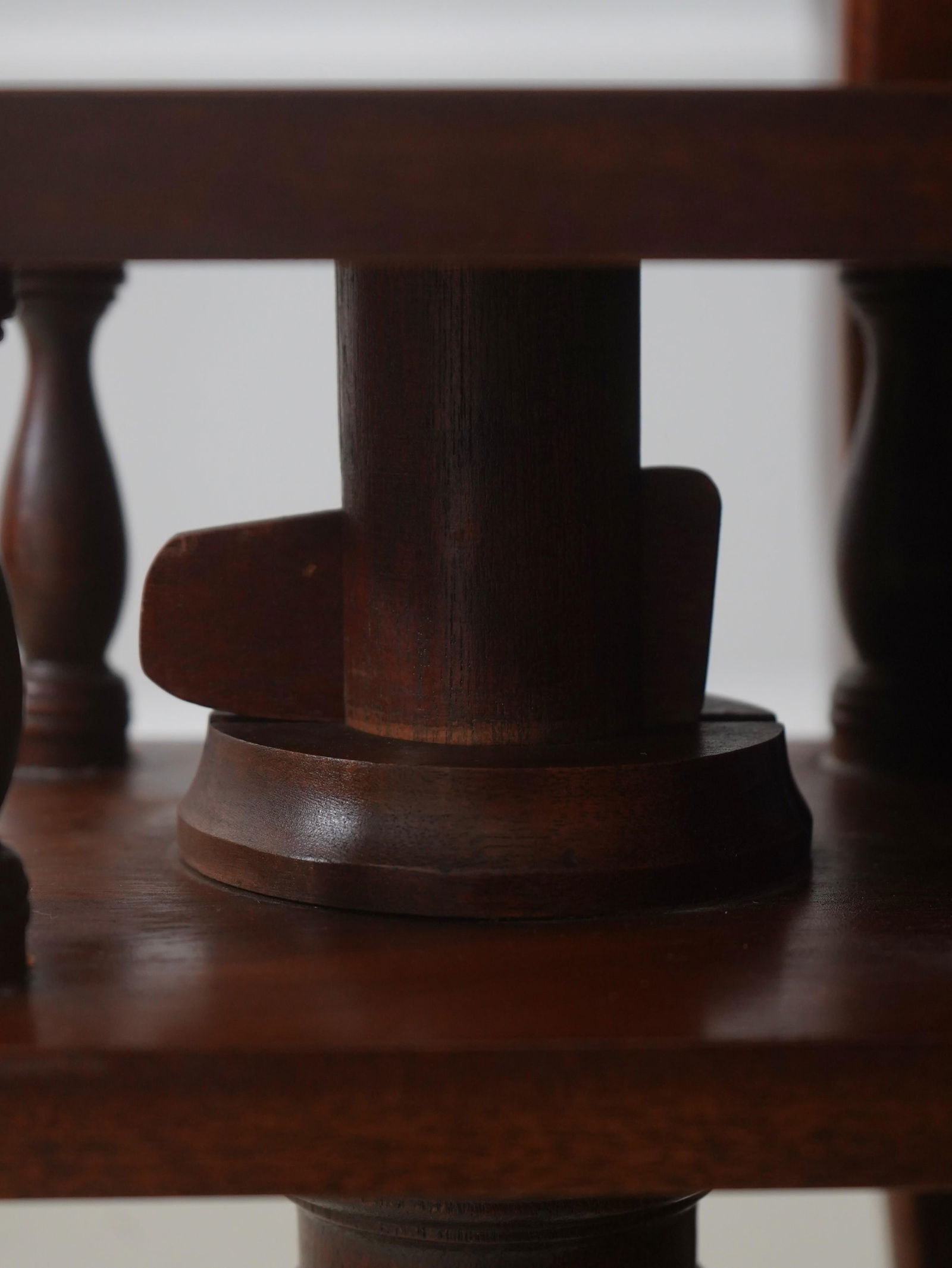 Baker Mahogany Round Tilt-Top Piecrust Table - 13