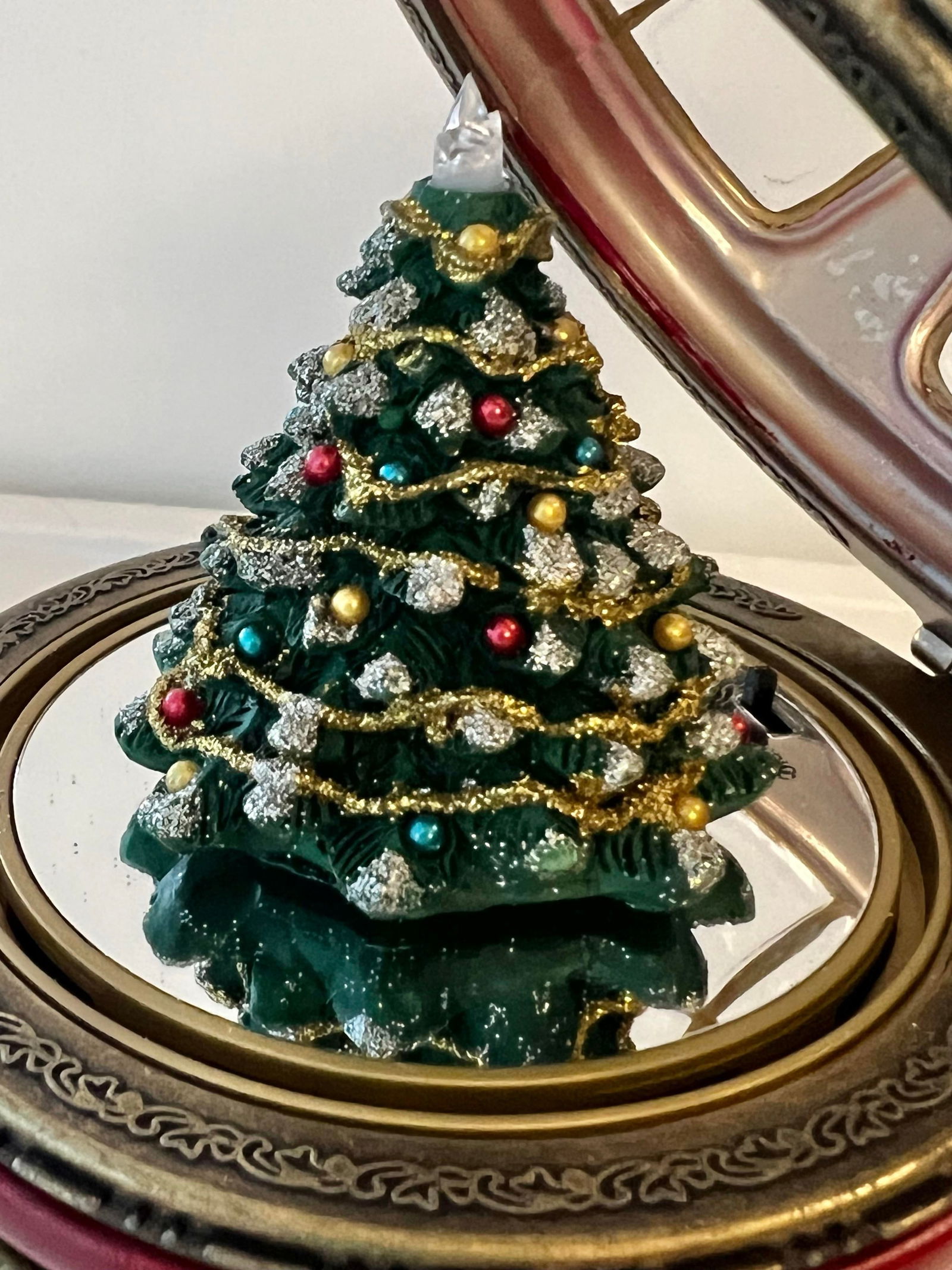 Vintage Christmas Egg Music Box - 4