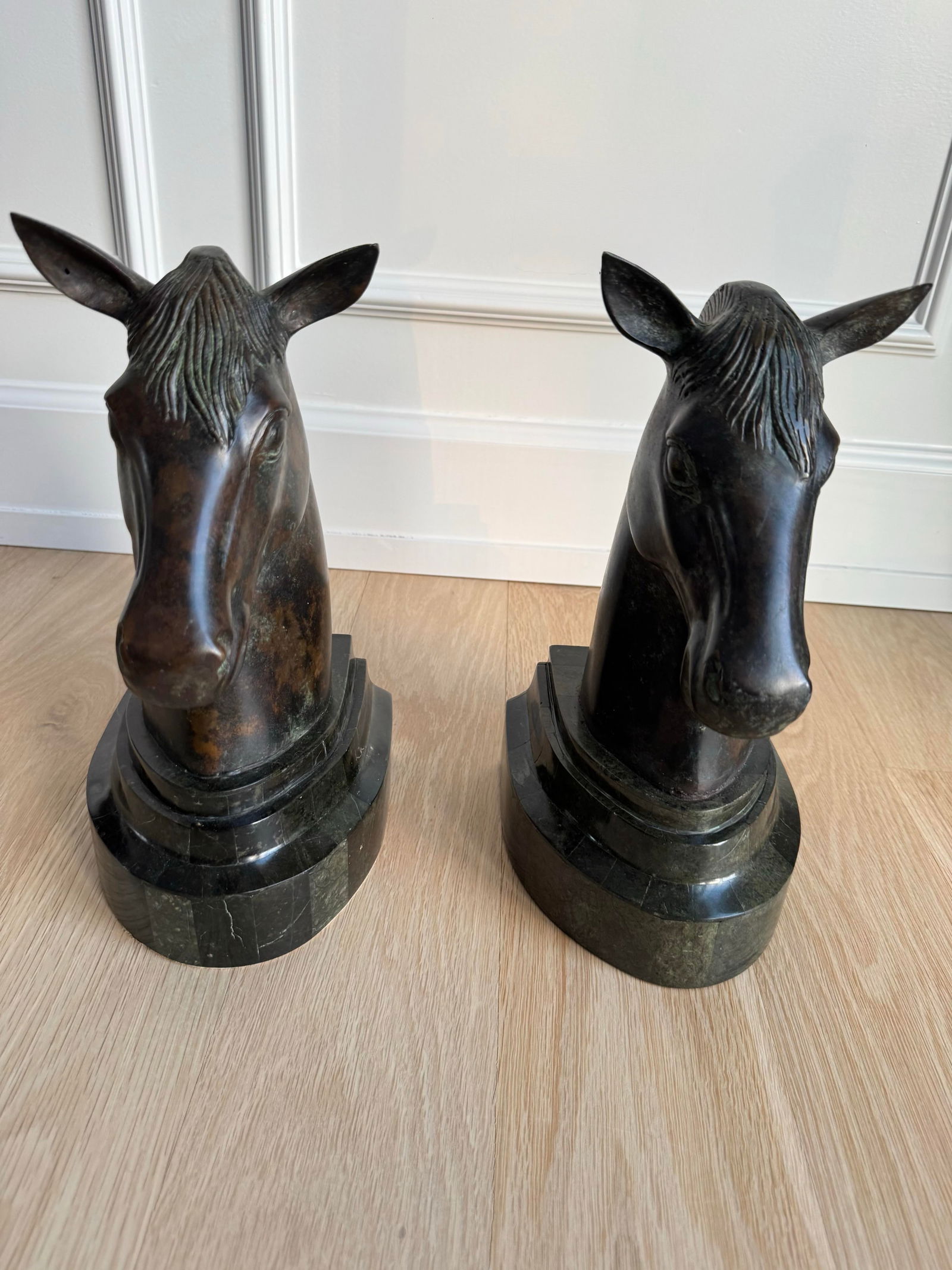 Vintage Maitland-Smith Horse Head Bookends on Tessellated Marble Bases - 3