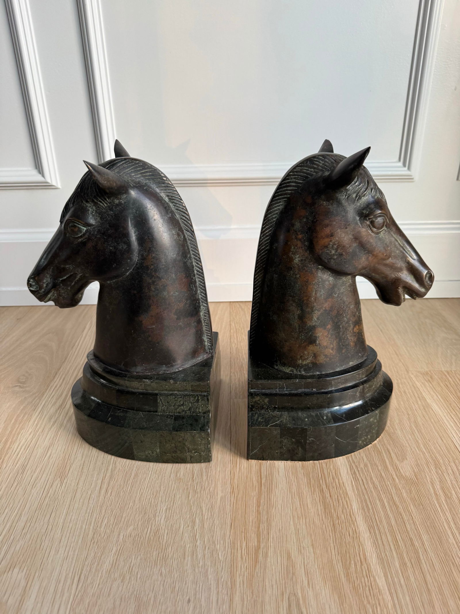 Vintage Maitland-Smith Horse Head Bookends on Tessellated Marble Bases - 5
