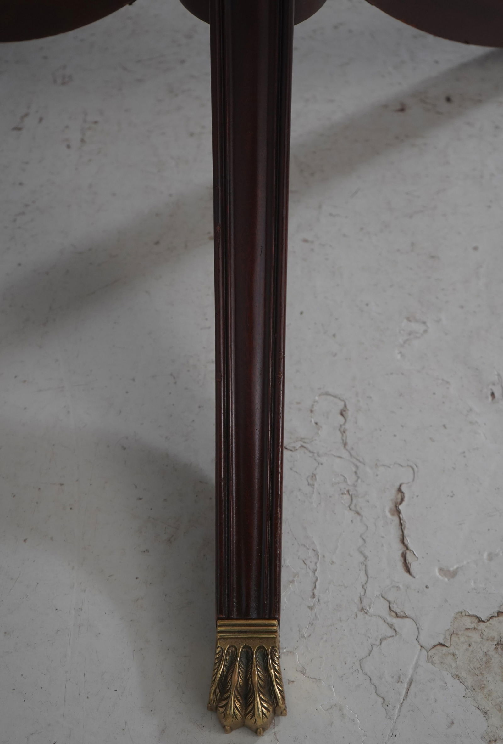 Stickley Mahogany Banded Dining Room Table - 16