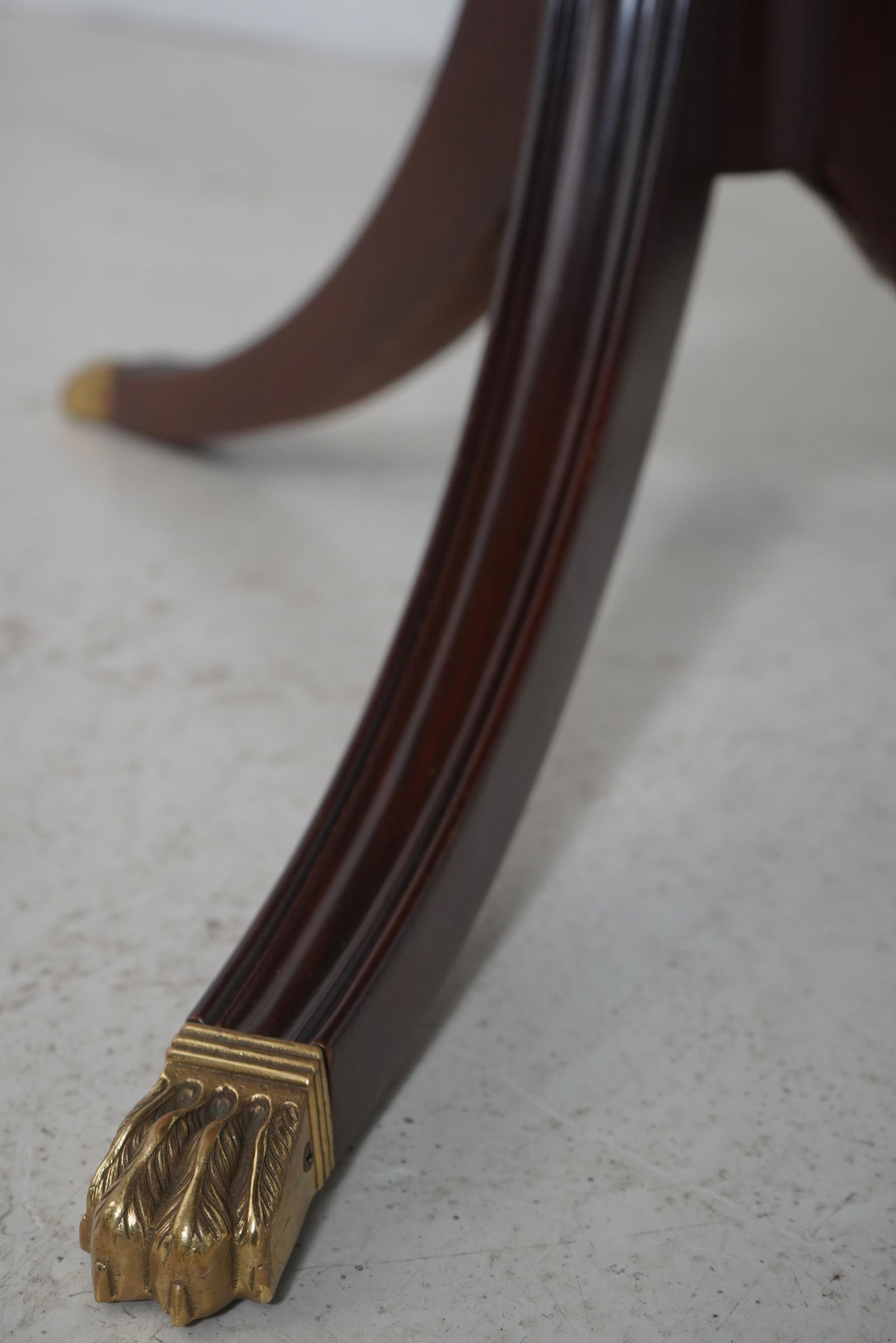 Stickley Mahogany Banded Dining Room Table - 6