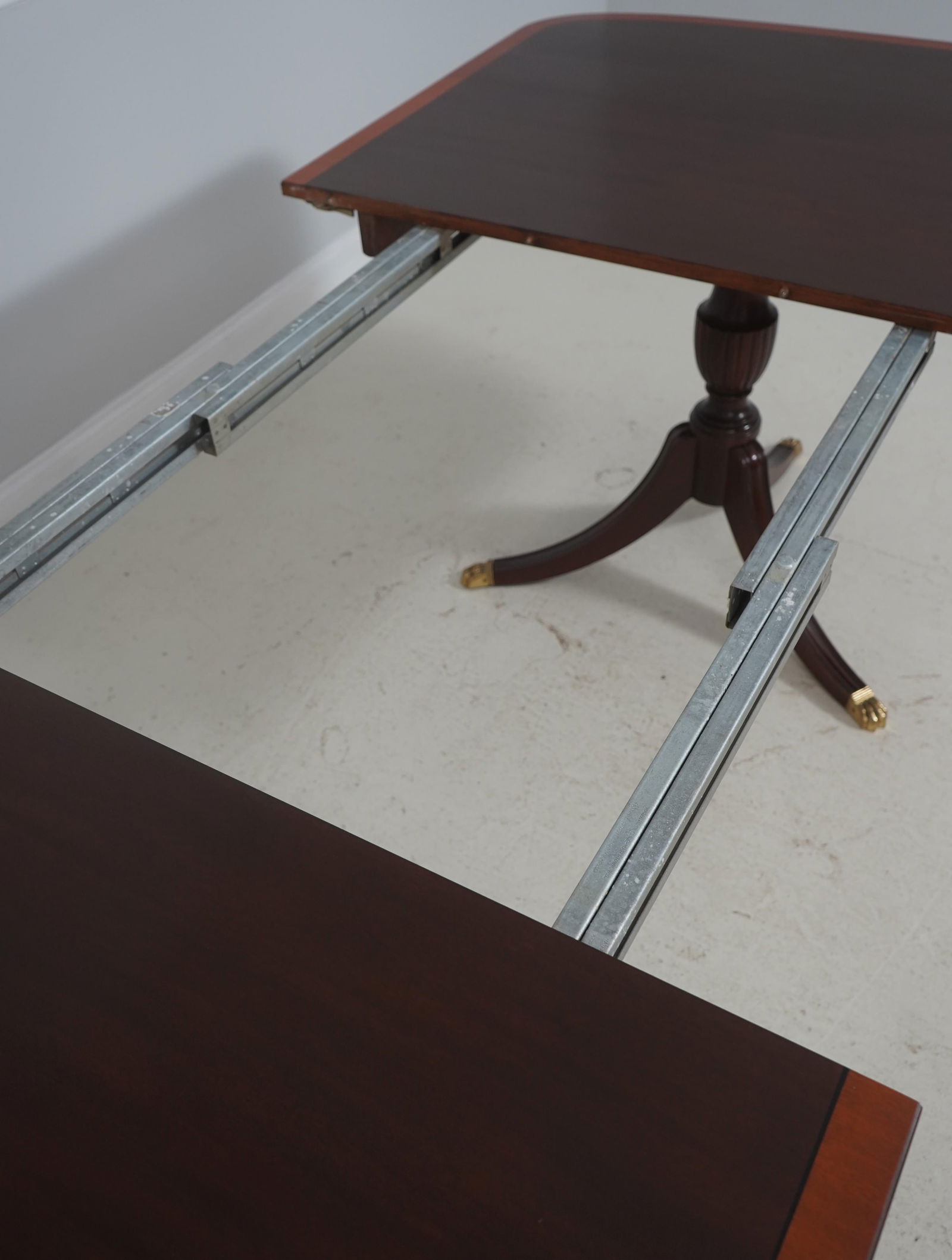 Stickley Mahogany Banded Dining Room Table - 8