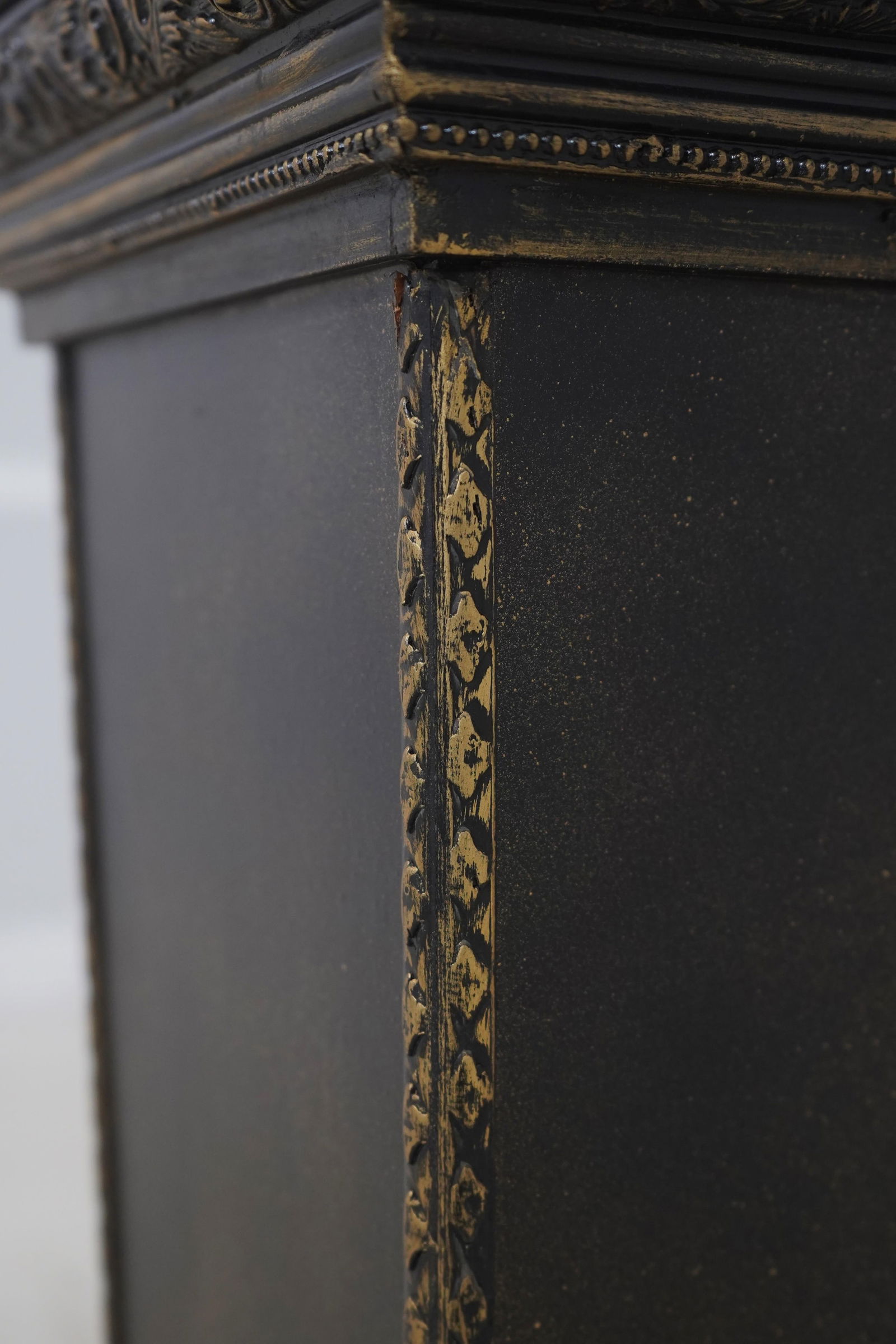 Pair of Decorative Display Pedestal Plant Stands - 9