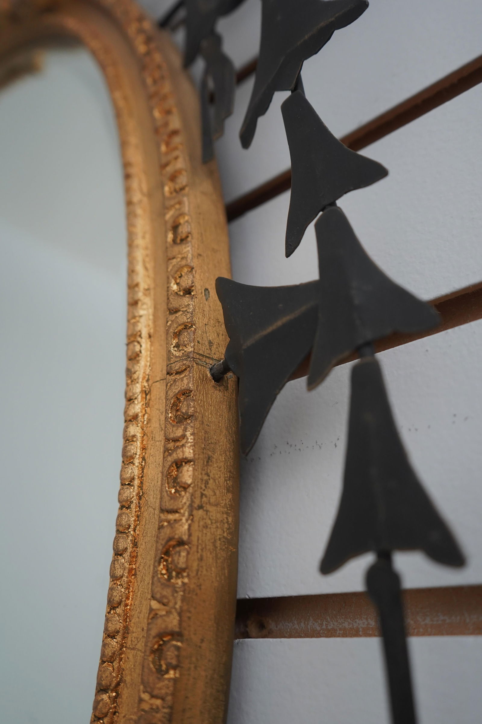 Pair of Baroque-Style Toleware Metal and Giltwood Mirrors With Sconces - 10