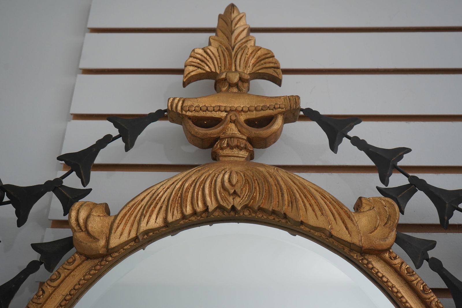 Pair of Baroque-Style Toleware Metal and Giltwood Mirrors With Sconces - 5