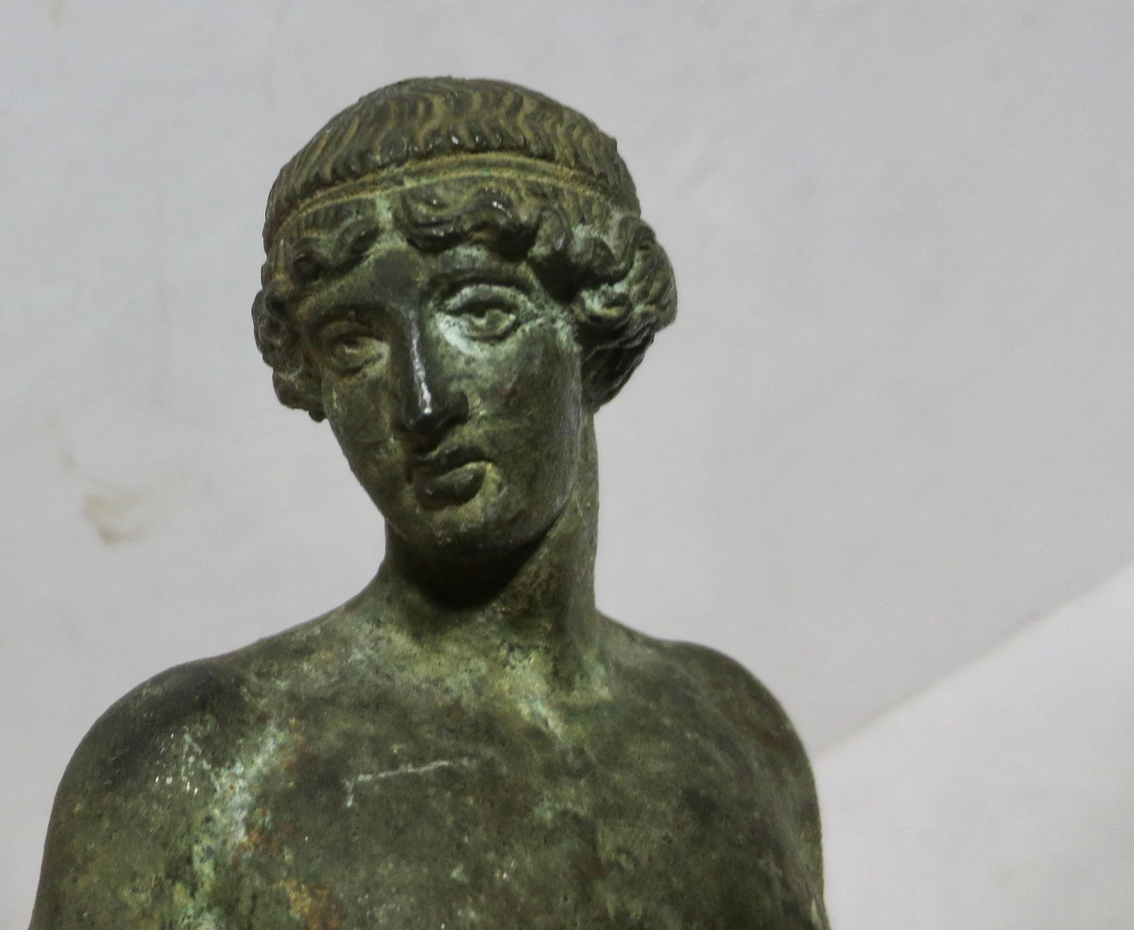 Grand Tour Bronze of Ephebe - 9