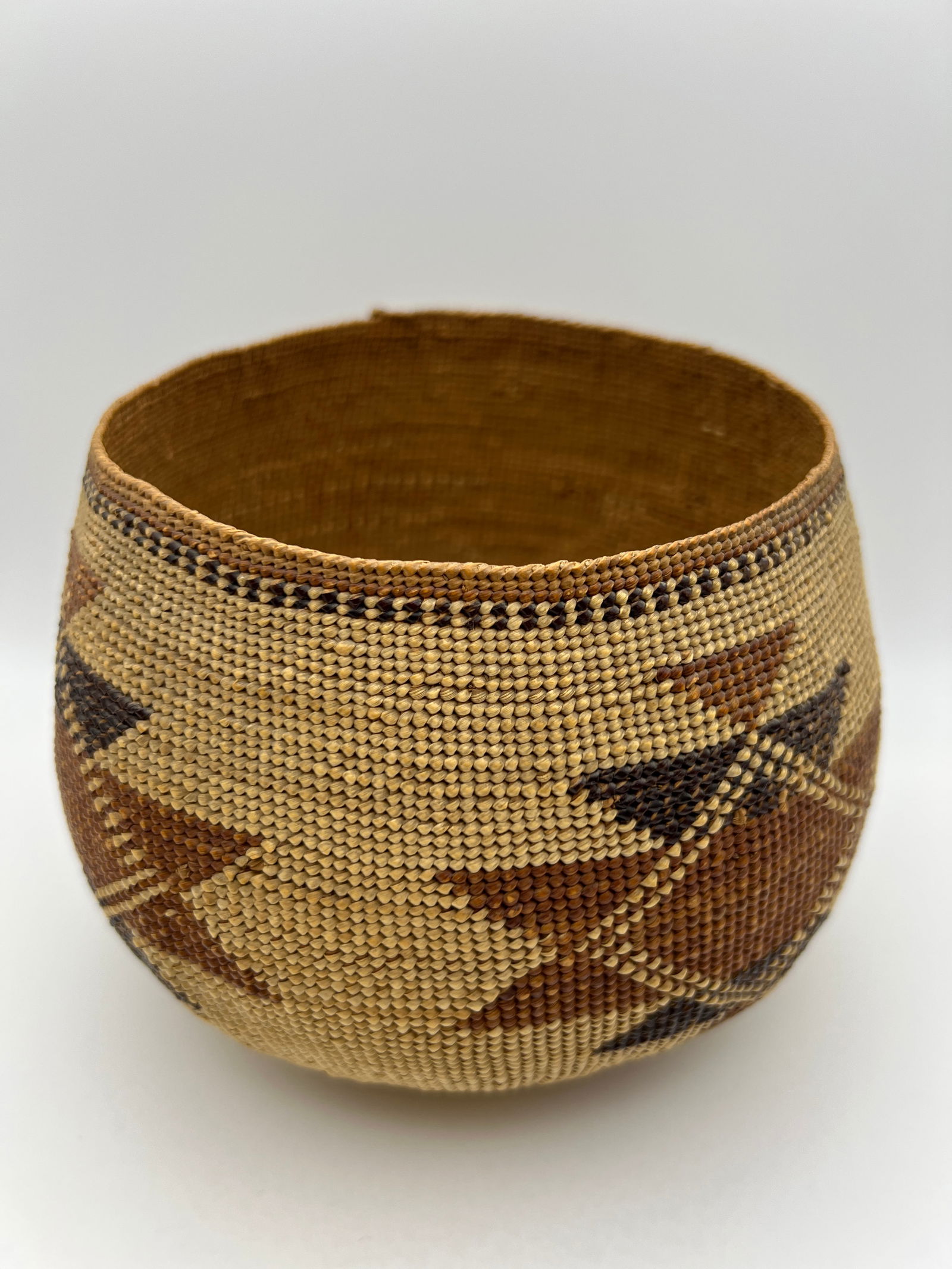 Antique Native American Basket Hupa or Pit River Afrohemian Decor - 5