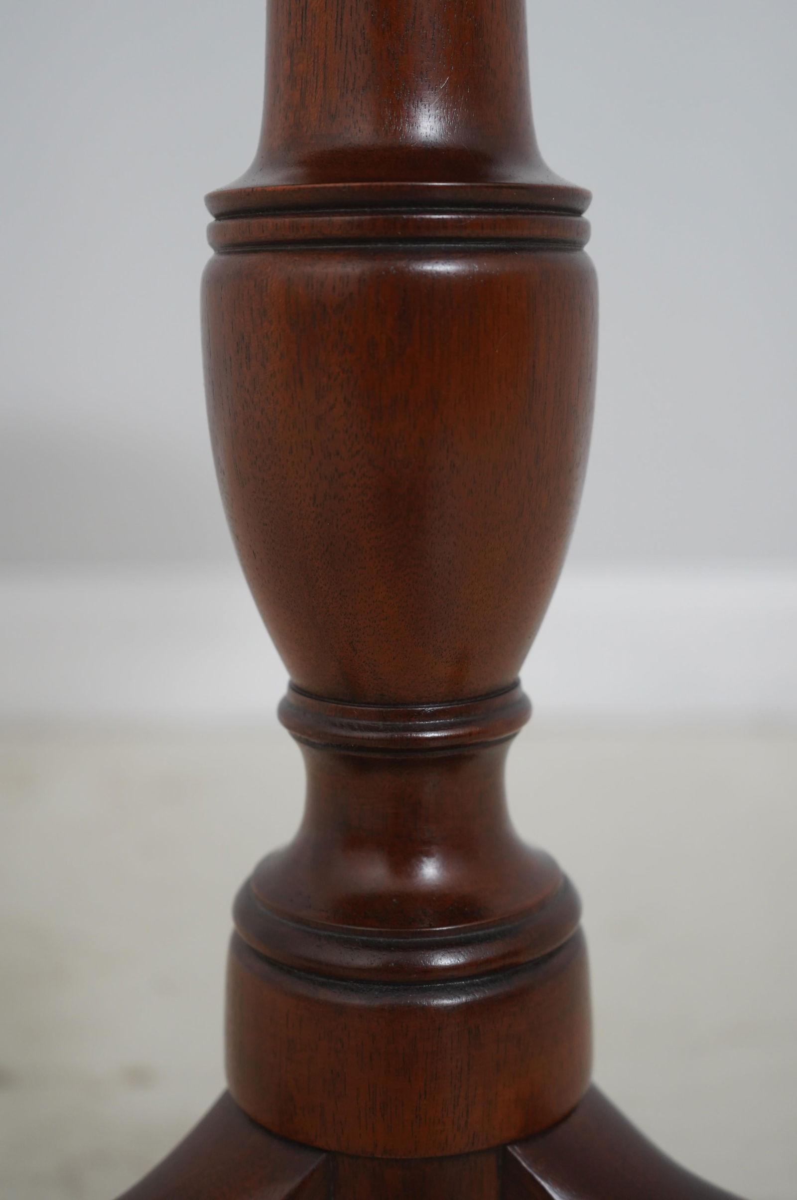 Henkel Harris Mahogany Round Pedestal Side Table Candle Stand - 6