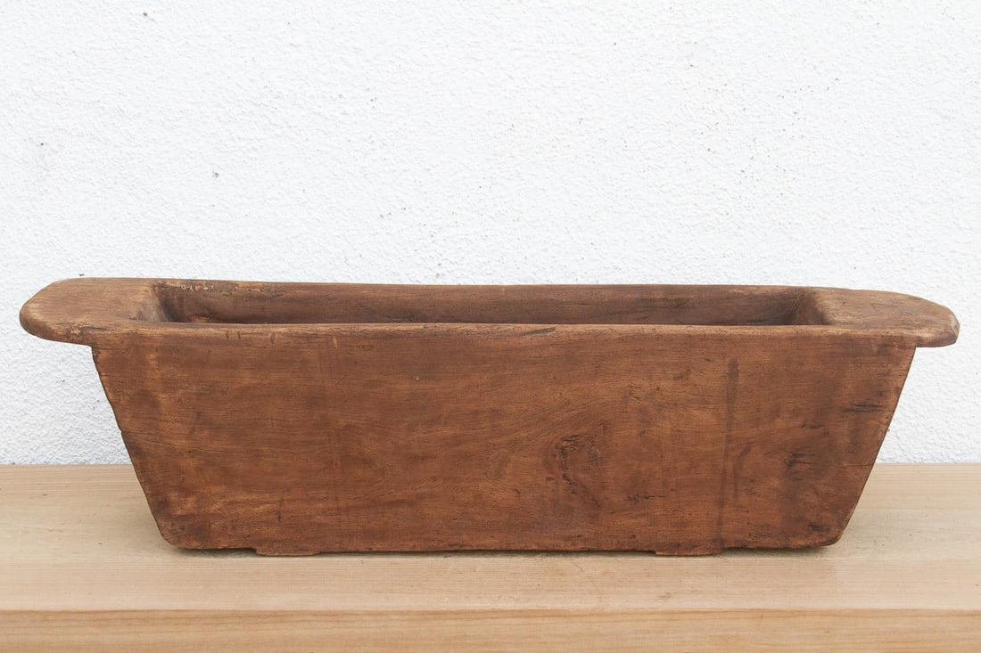 32" Long Rustic Farmhouse Dough Trough - 4