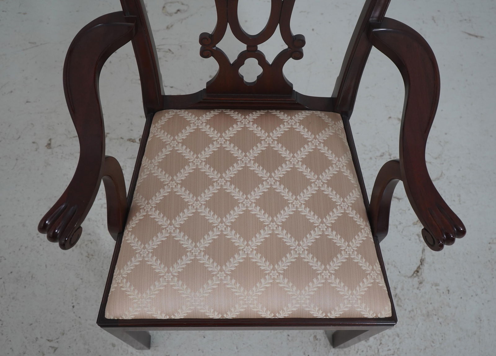 Set of 8 Henkel Harris Mahogany Dining Chairs - 11