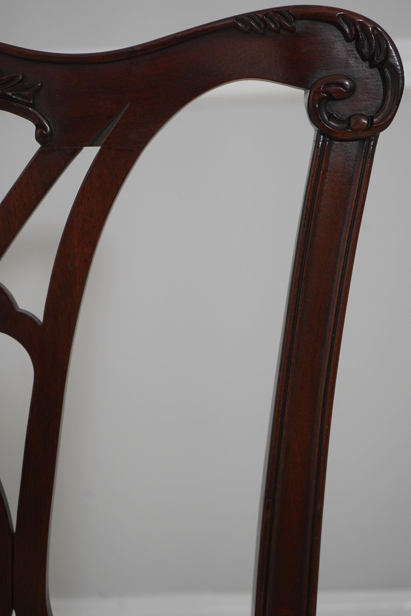 Set of 8 Henkel Harris Mahogany Dining Chairs - 14
