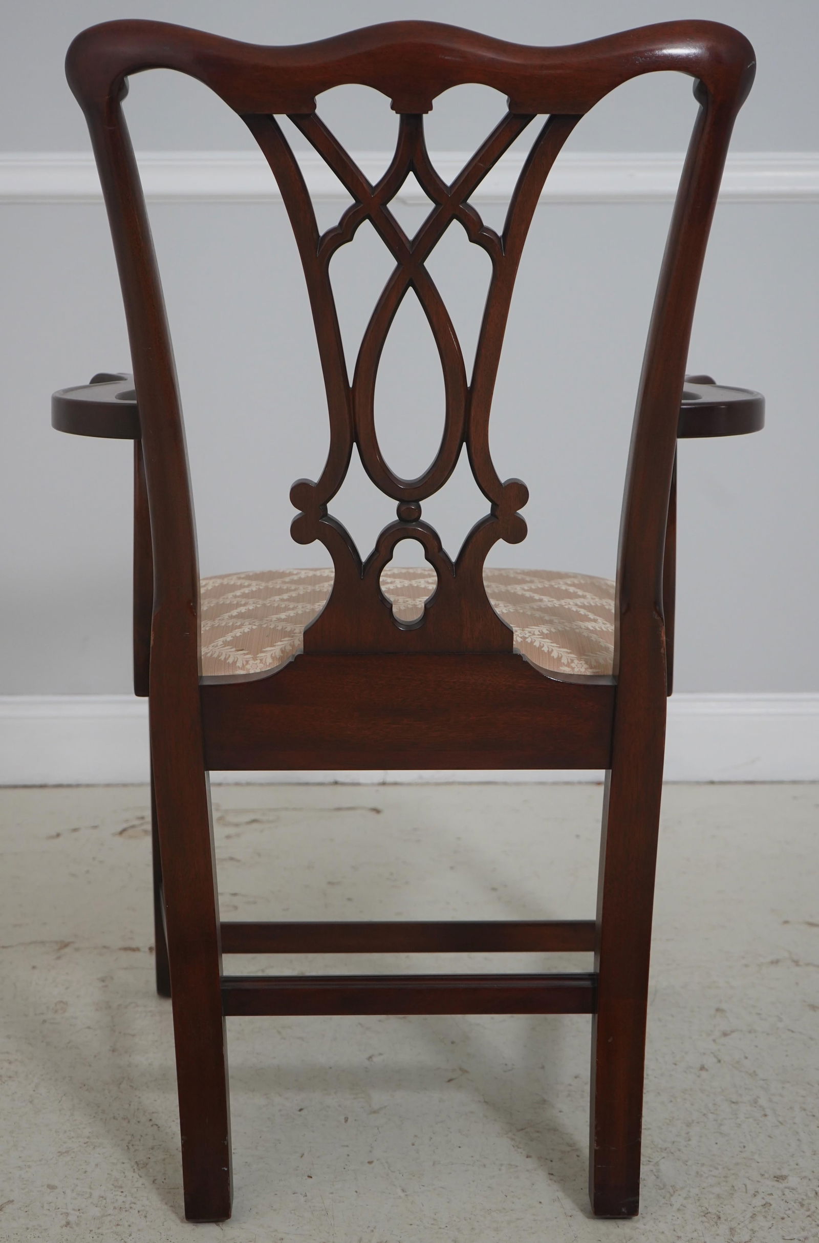 Set of 8 Henkel Harris Mahogany Dining Chairs - 4