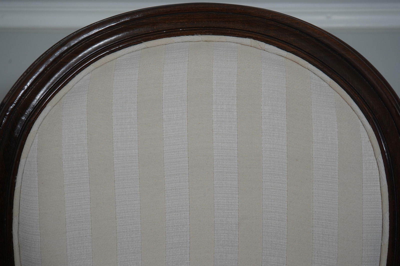 Set of 8 Stickley Oval Back Louis XV Mahogany Dining Chairs - 5