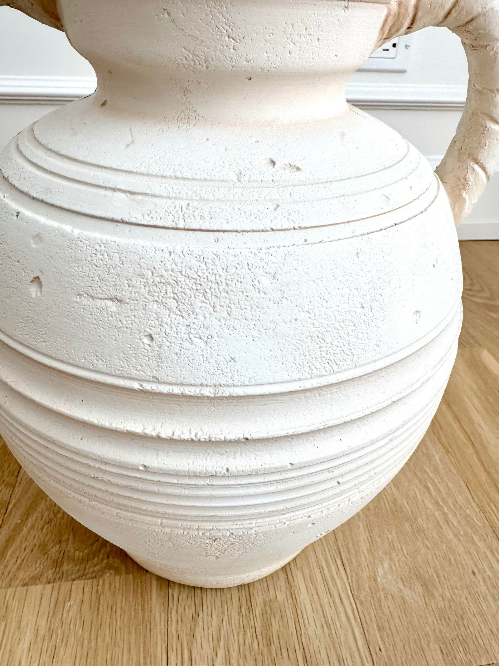 Rare Signed Sculptural, Hand-Made Danish Plaster Amphora Table Lamps by S + Mind, 1987, a Pair - 4