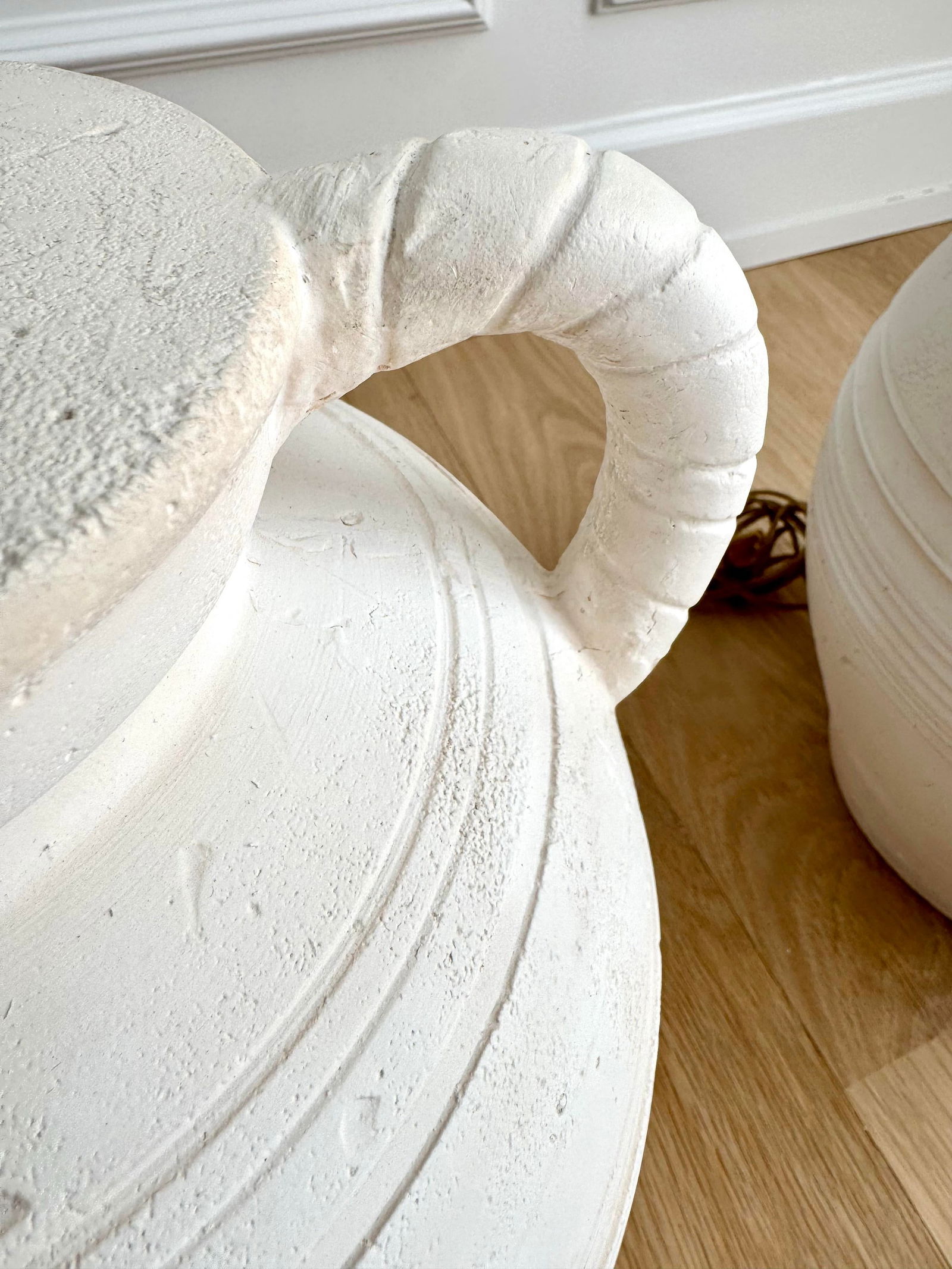 Rare Signed Sculptural, Hand-Made Danish Plaster Amphora Table Lamps by S + Mind, 1987, a Pair - 8