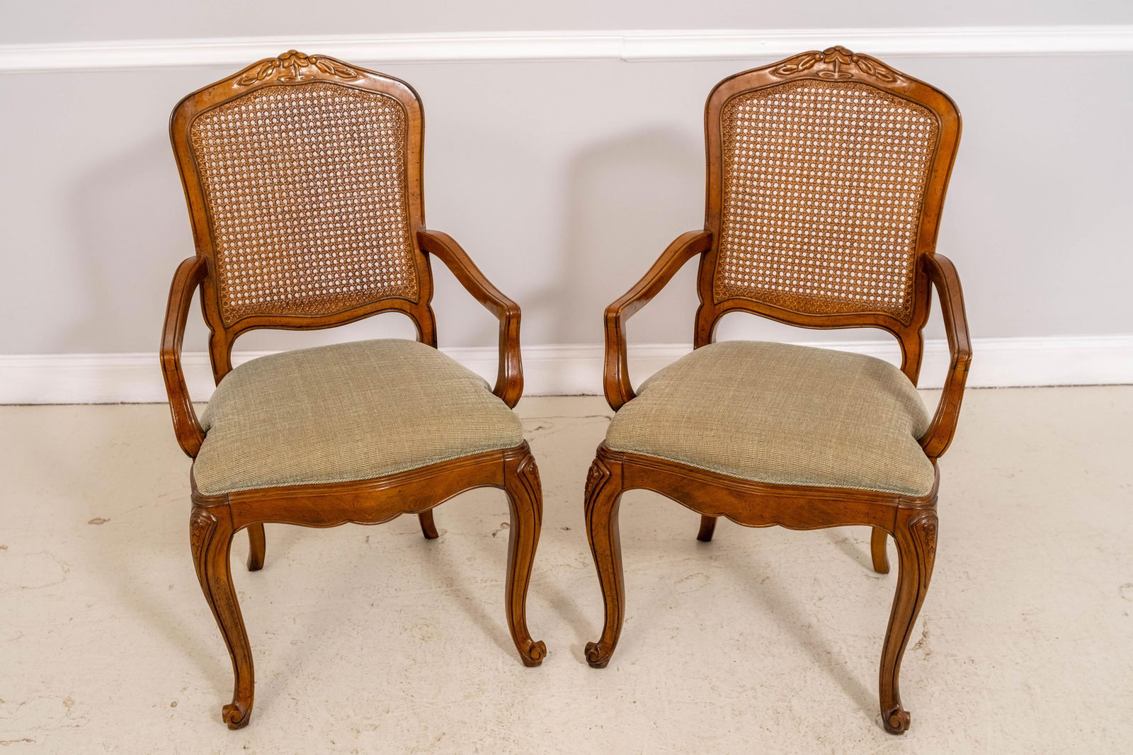 Set of 8 Baker Louis XV Walnut Cane Back Dining Chairs - 10