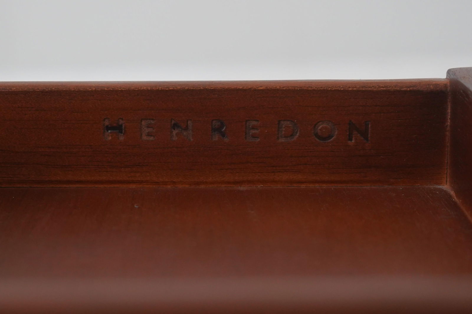 Henredon Mahogany French Provincial Side Table - 17