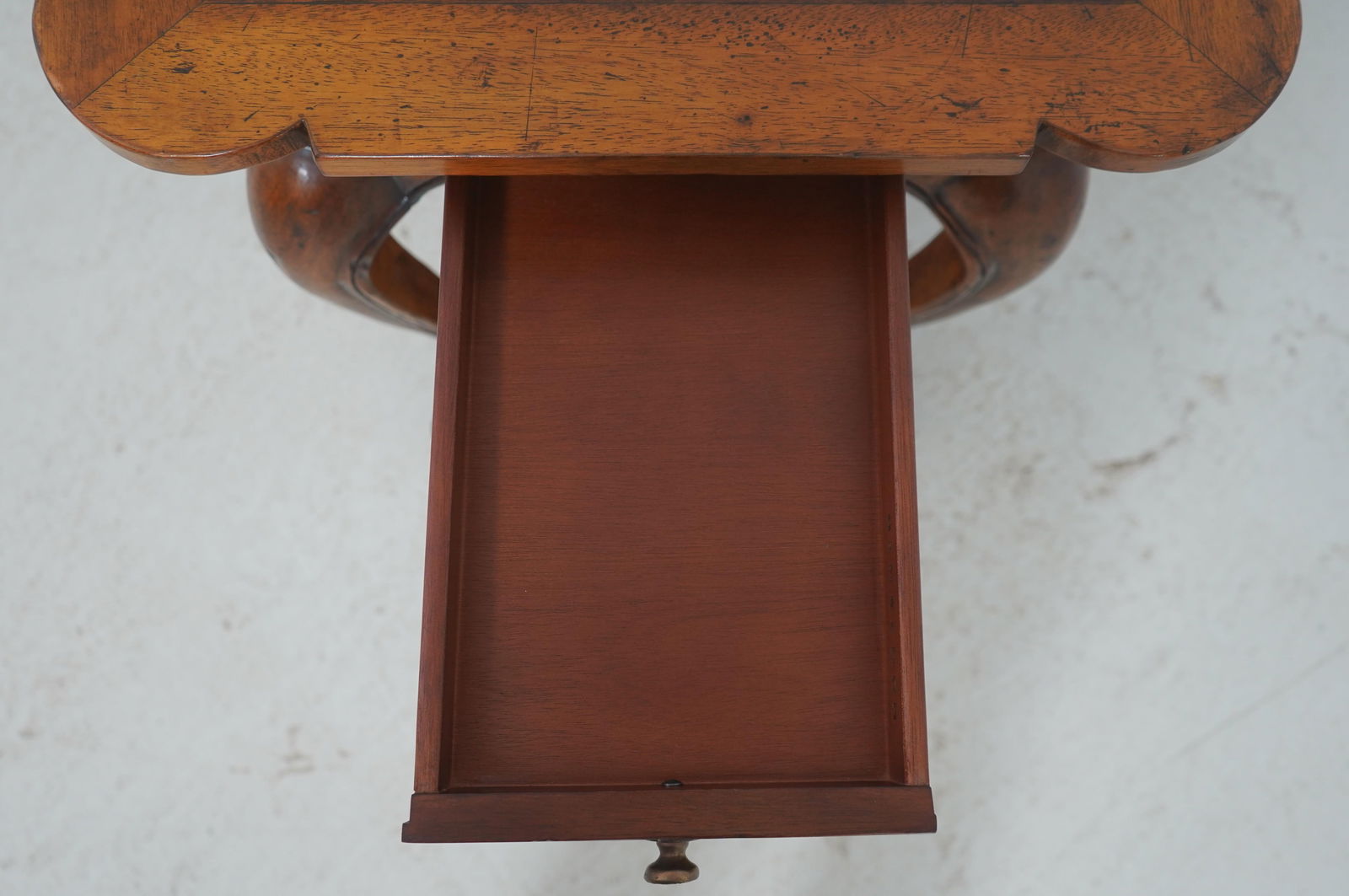 Henredon Mahogany French Provincial Side Table - 5