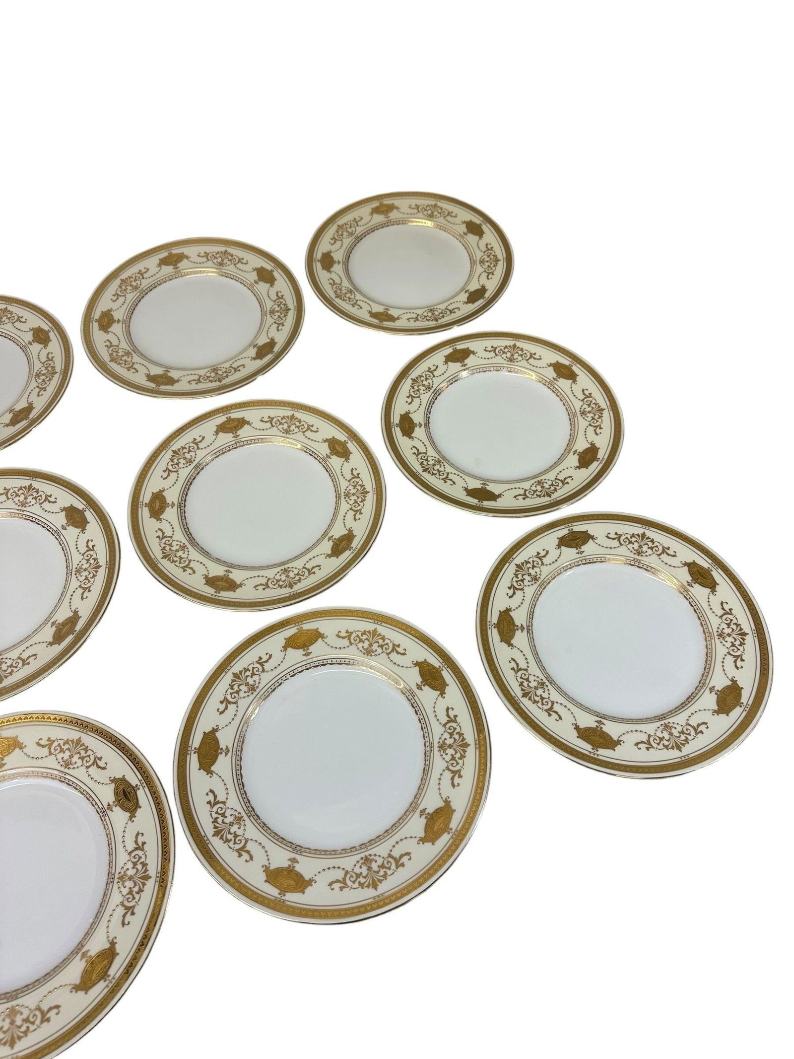 Early 20th Century 22k Gold Minton Gilt Porcelain Table Service - Nearly Complete Set for 12 - 47 Pi - 16