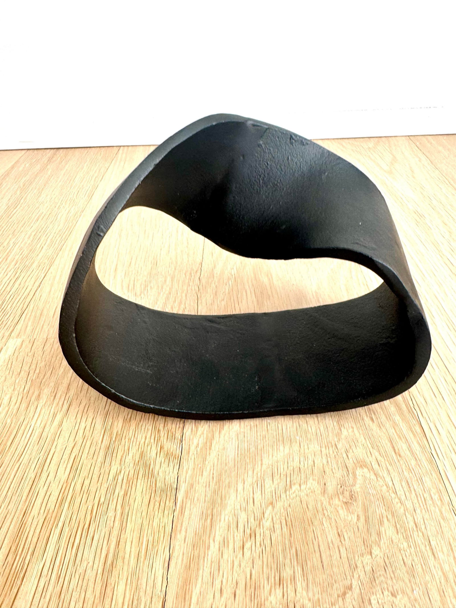 Mid Century Hand-Cast Metal Möbius Ring Sculpture, Brutalist Modern Style - 3