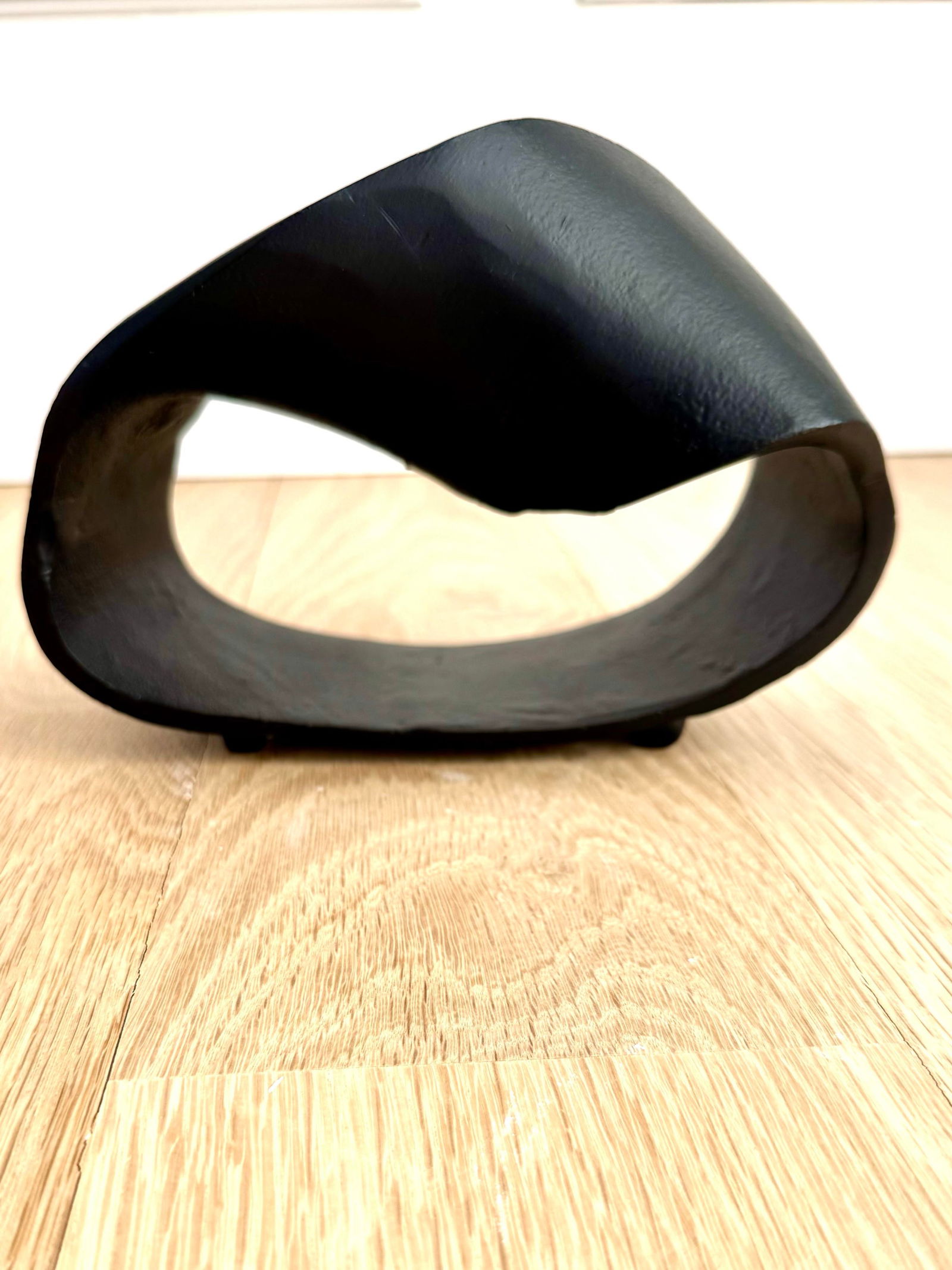 Mid Century Hand-Cast Metal Möbius Ring Sculpture, Brutalist Modern Style - 4